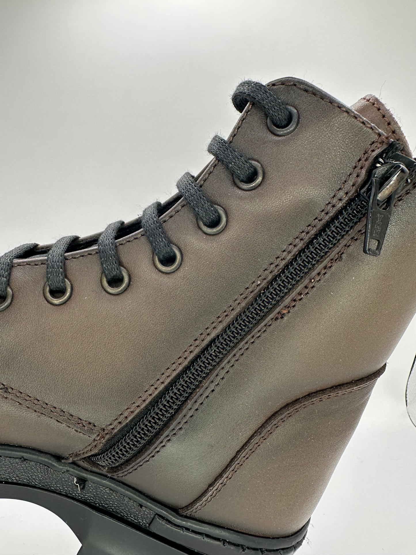 Ghete dama Relin “Andra”