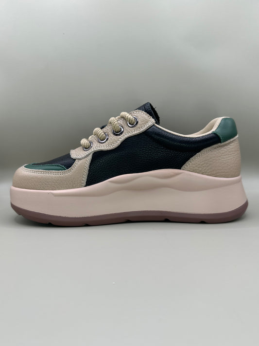 Adidaşi damǎ Betina Scarpe