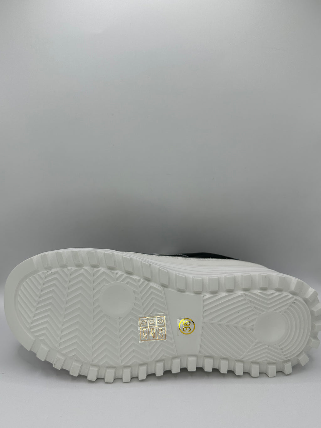 Adidasi Betina Scarpe