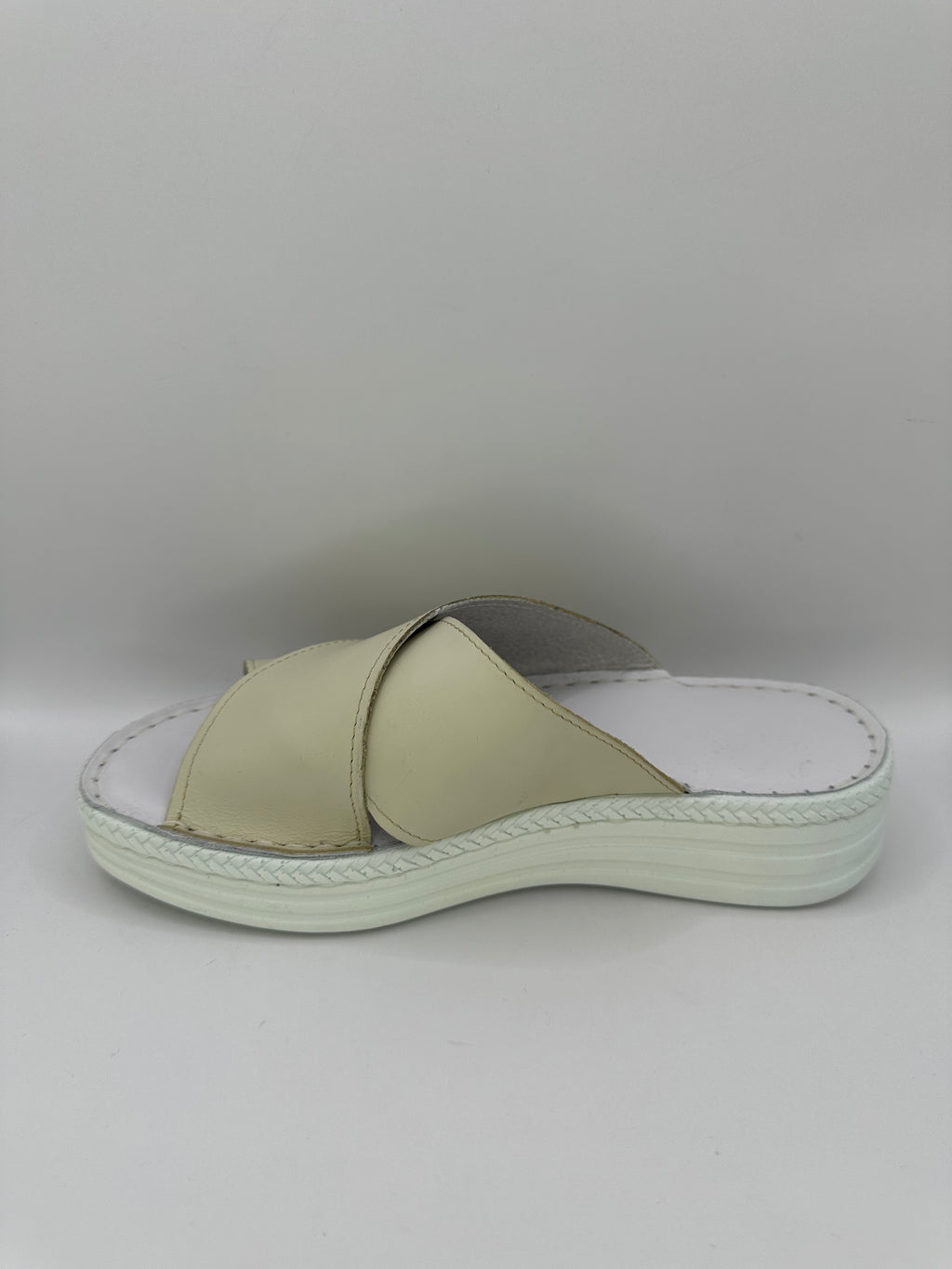 Saboti casual Dr.Max 955