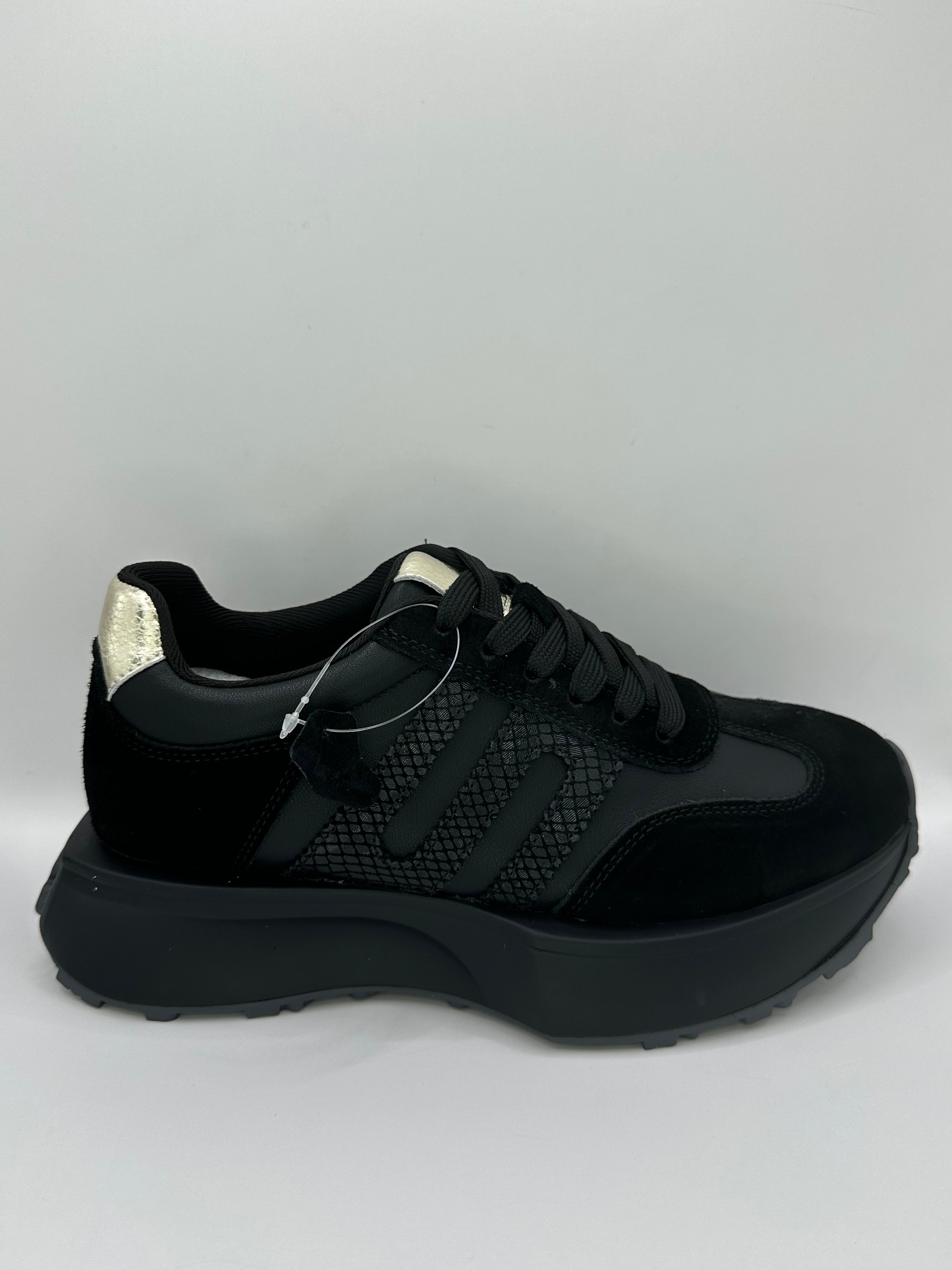 Adidasi Betina Scarpe 7032