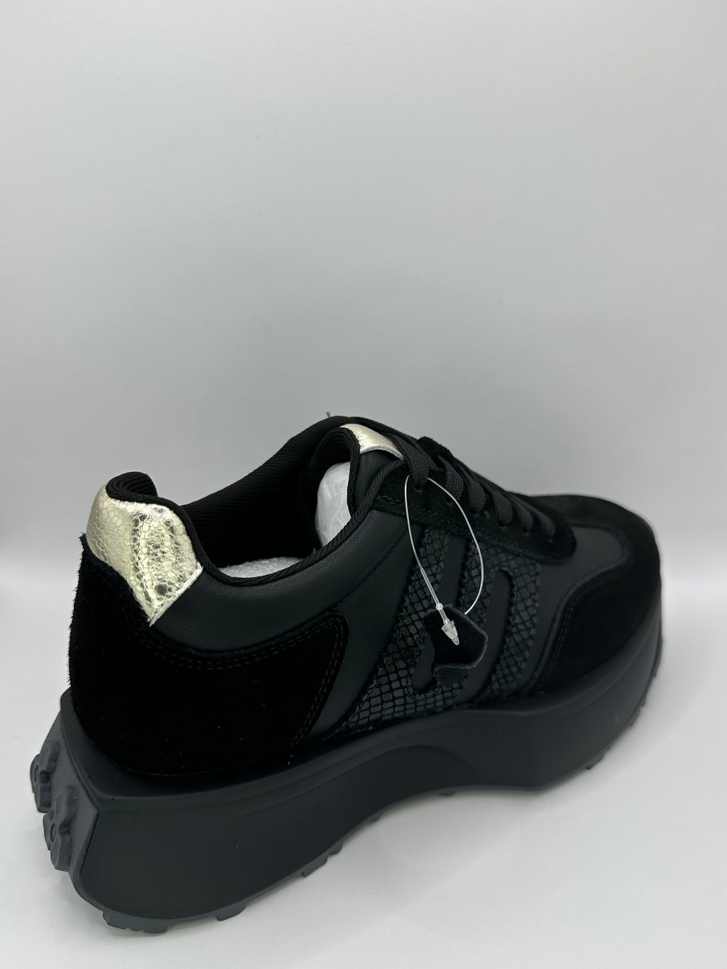 Adidasi Betina Scarpe 7032