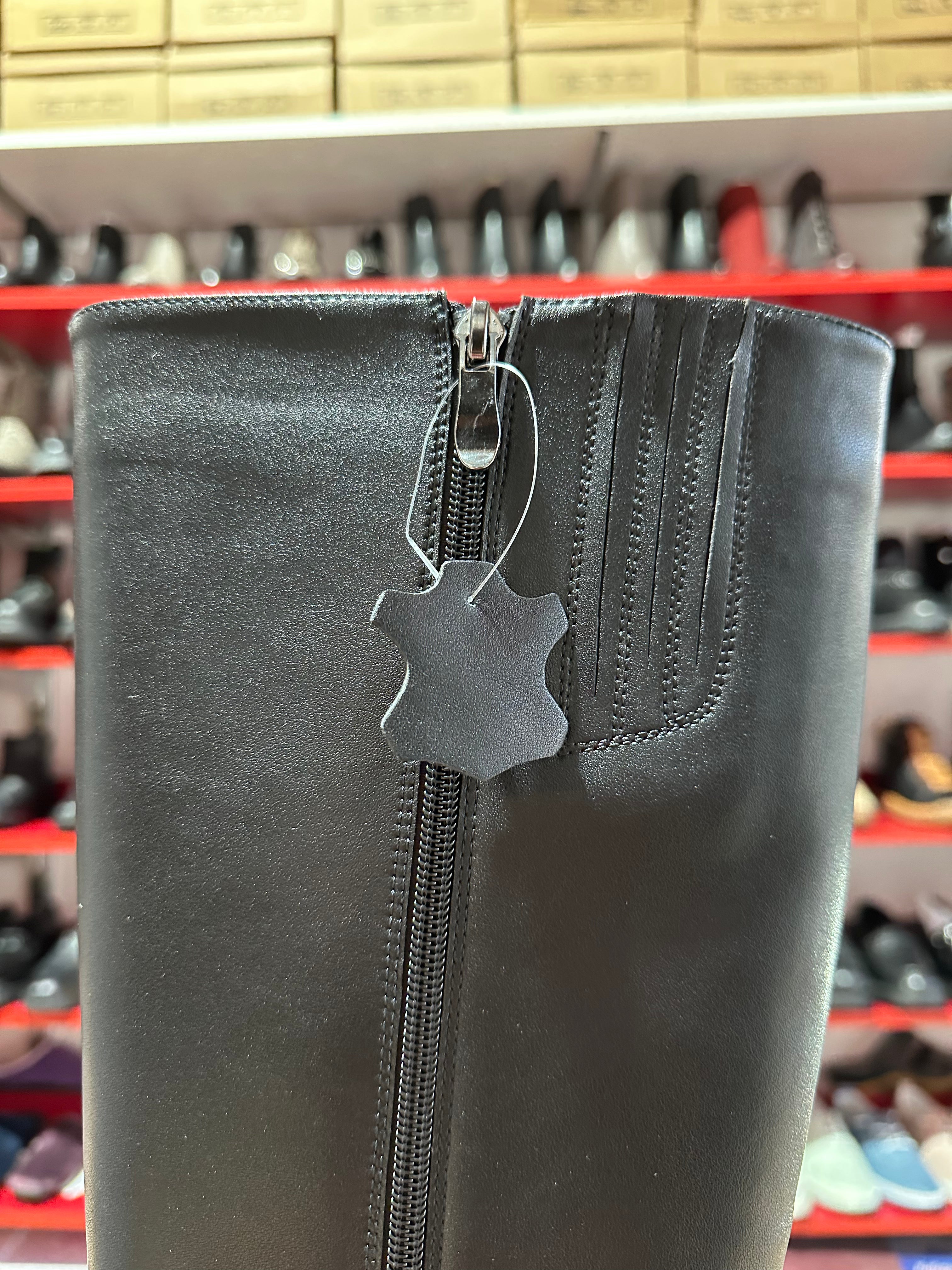 Cizme elegante Betina Scarpe