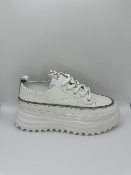 Adidasi Betina Scarpe