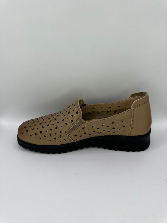 Pantofi perforați Betina Scarpe
