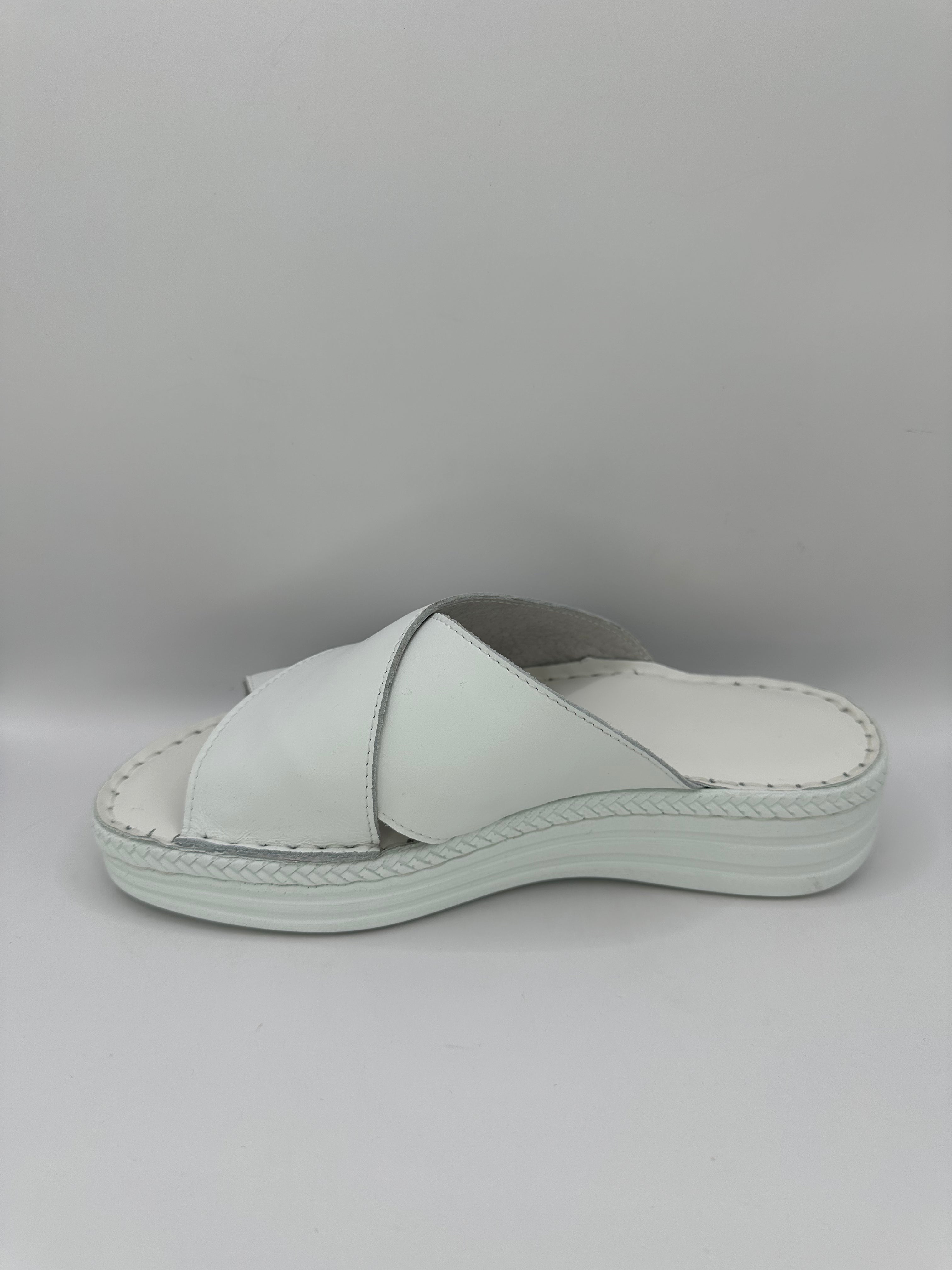 Saboti casual Dr.Max 955