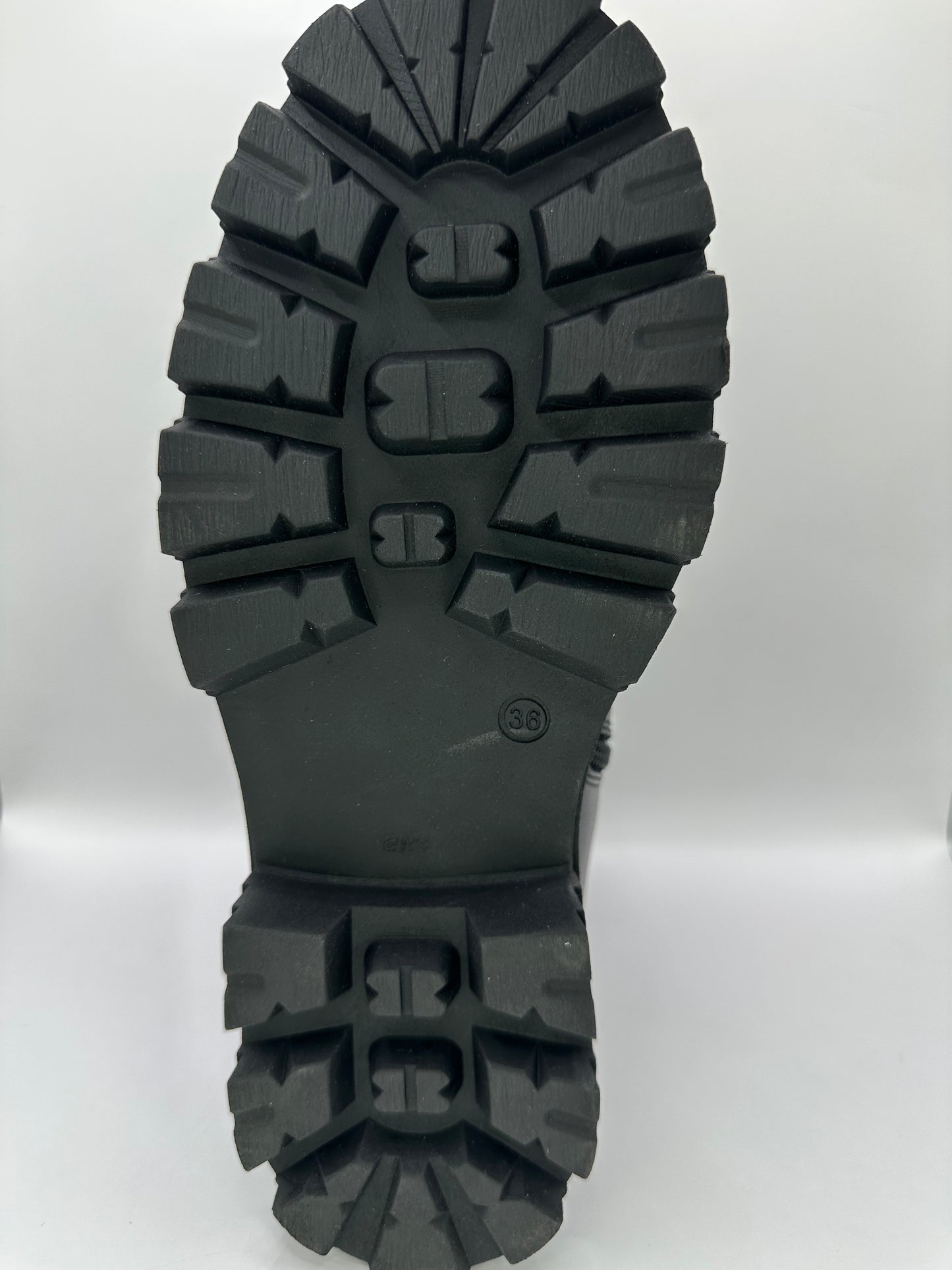 Ghete casual Nevalis