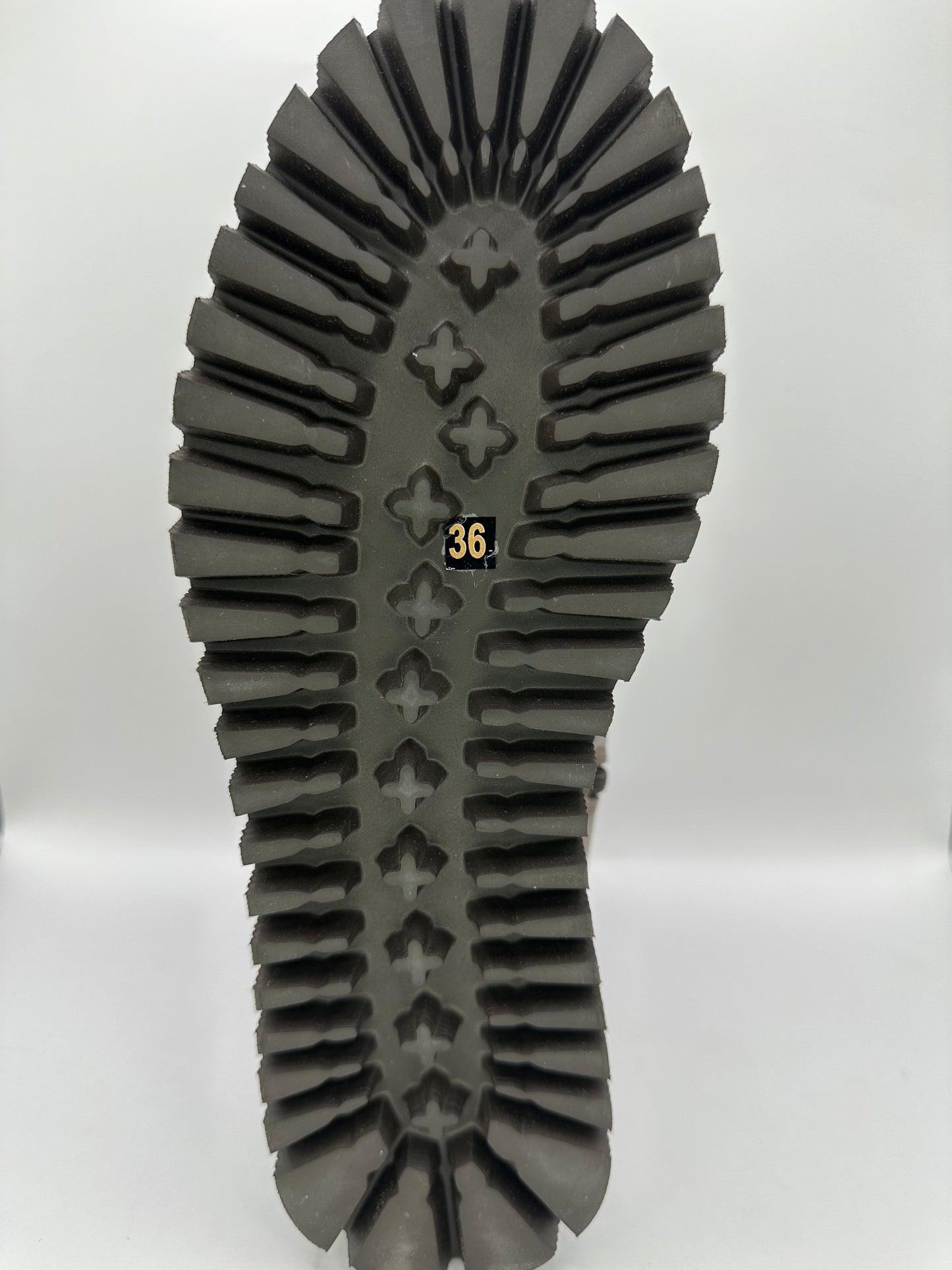 Ghete casual Nevalis