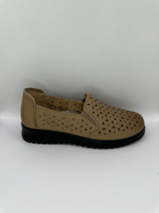 Pantofi perforați Betina Scarpe