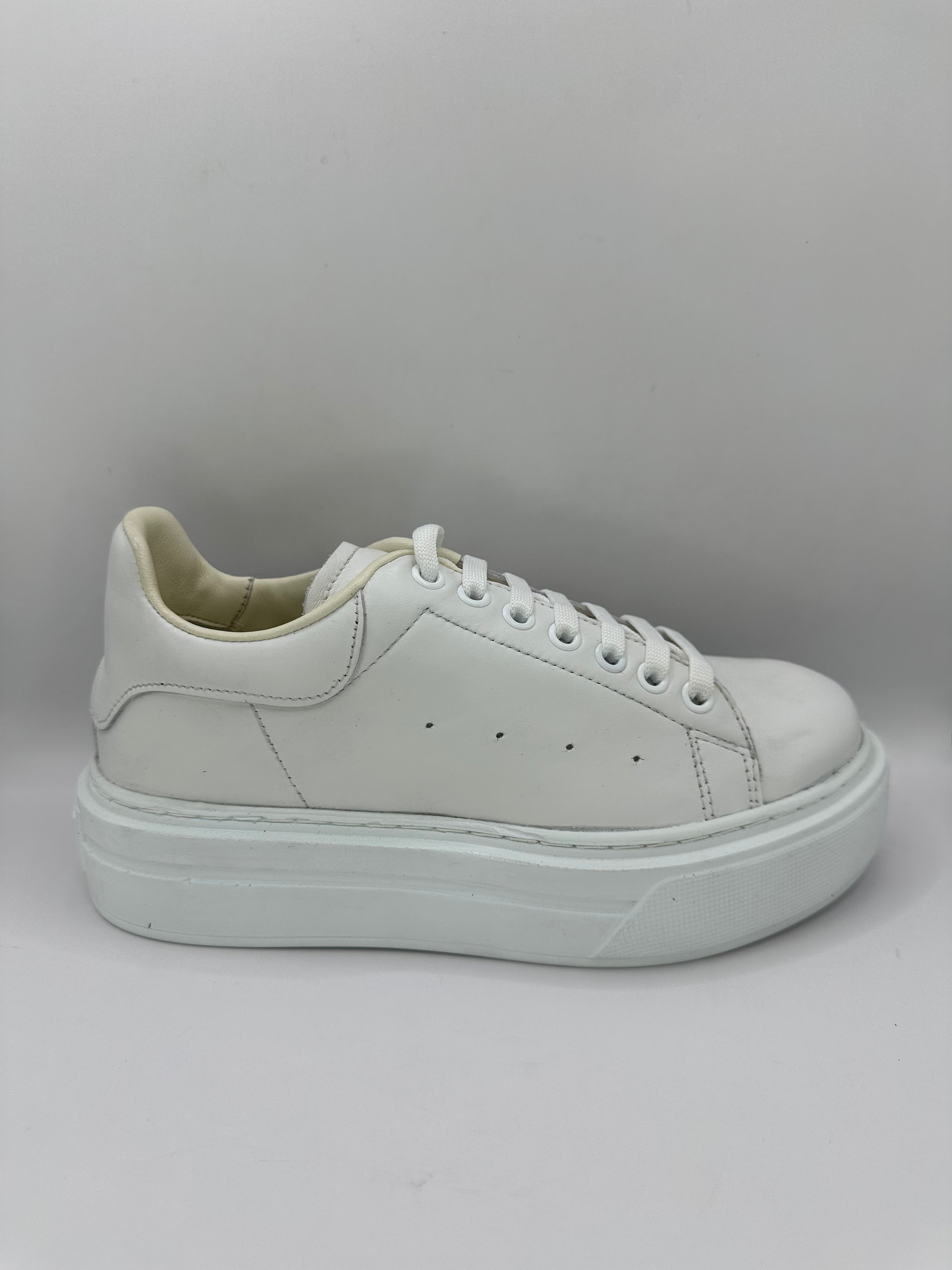 Adidași damă Nevalis 442