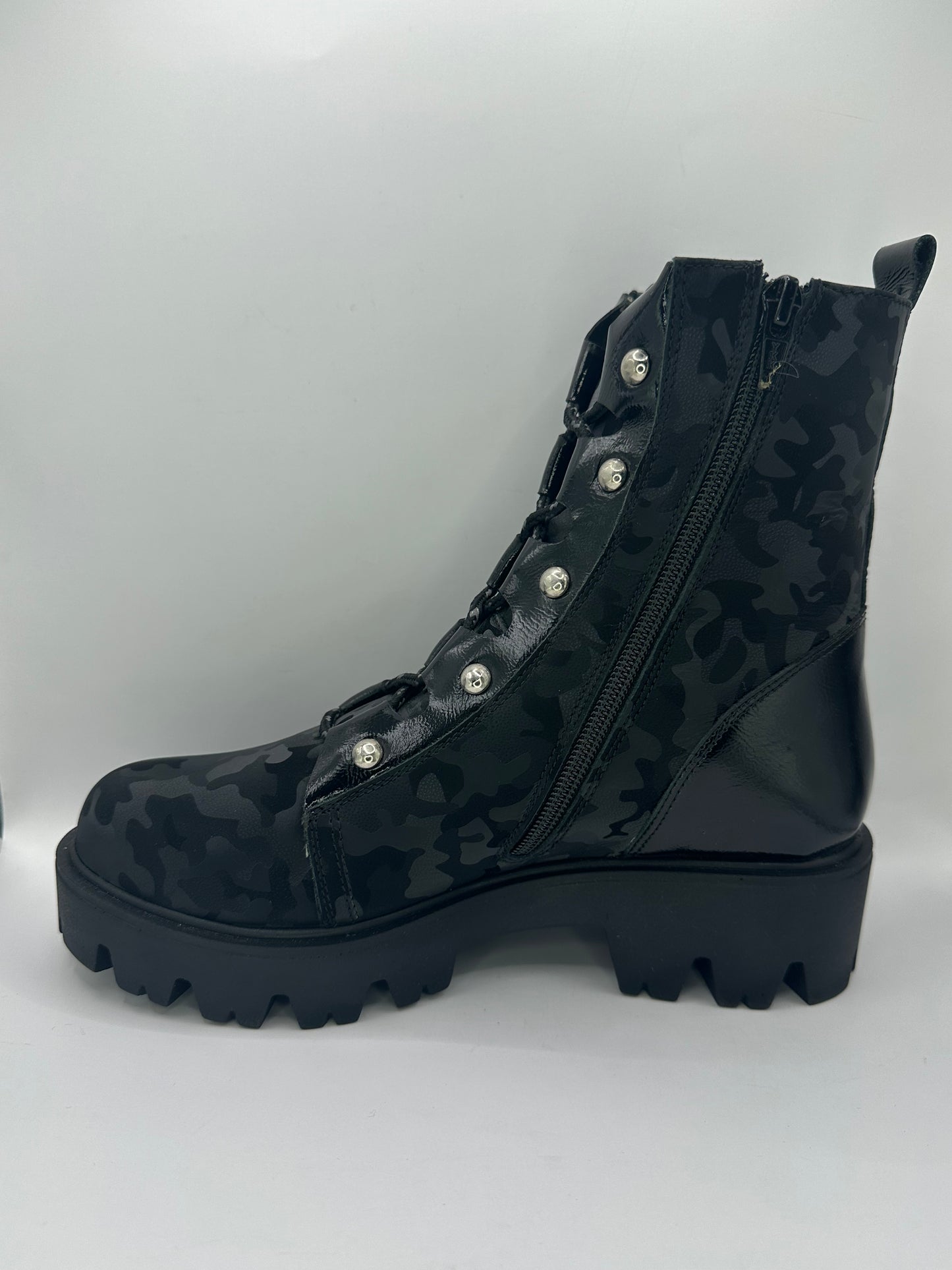 Ghete casual Nicolis