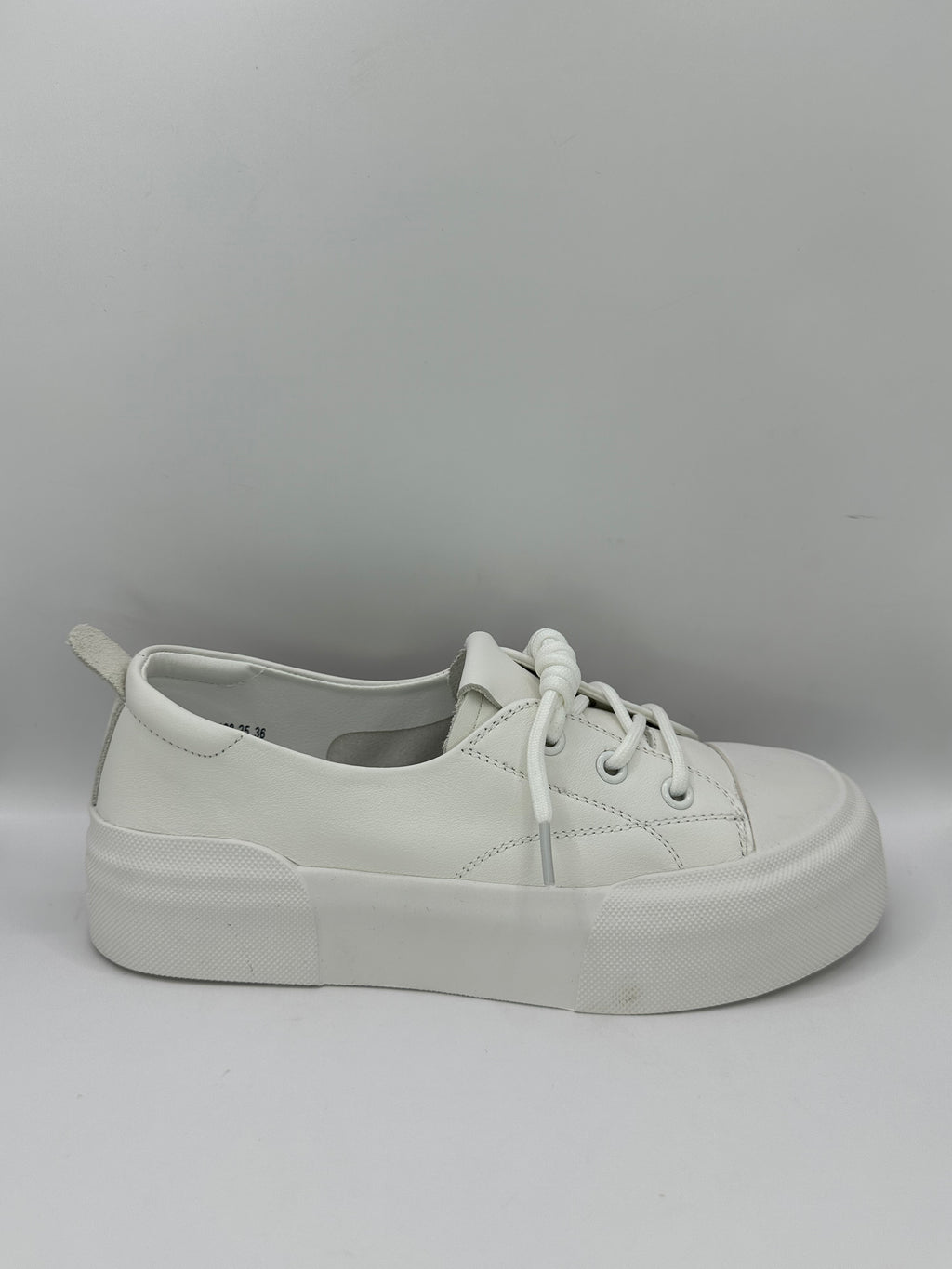 Adidasi Betina Scarpe