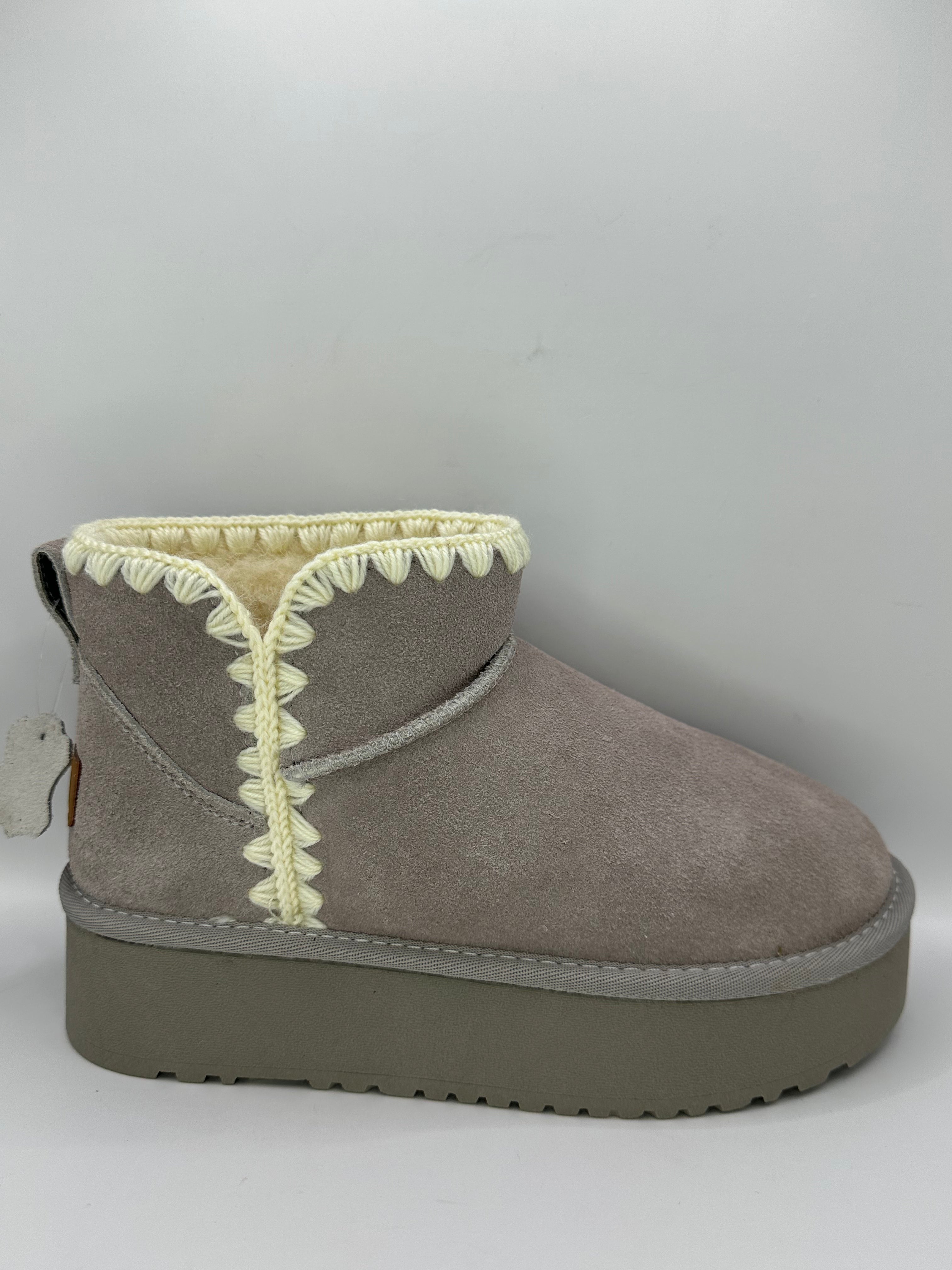 Ghete tip UGG Betina Scarpe