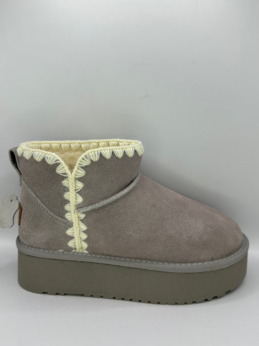 Ghete tip UGG Betina Scarpe