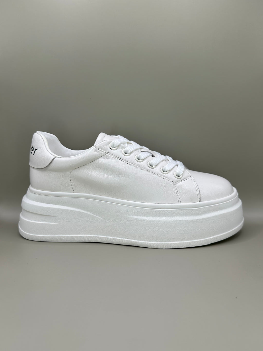 Adidaşi femei Berliner 5001-6