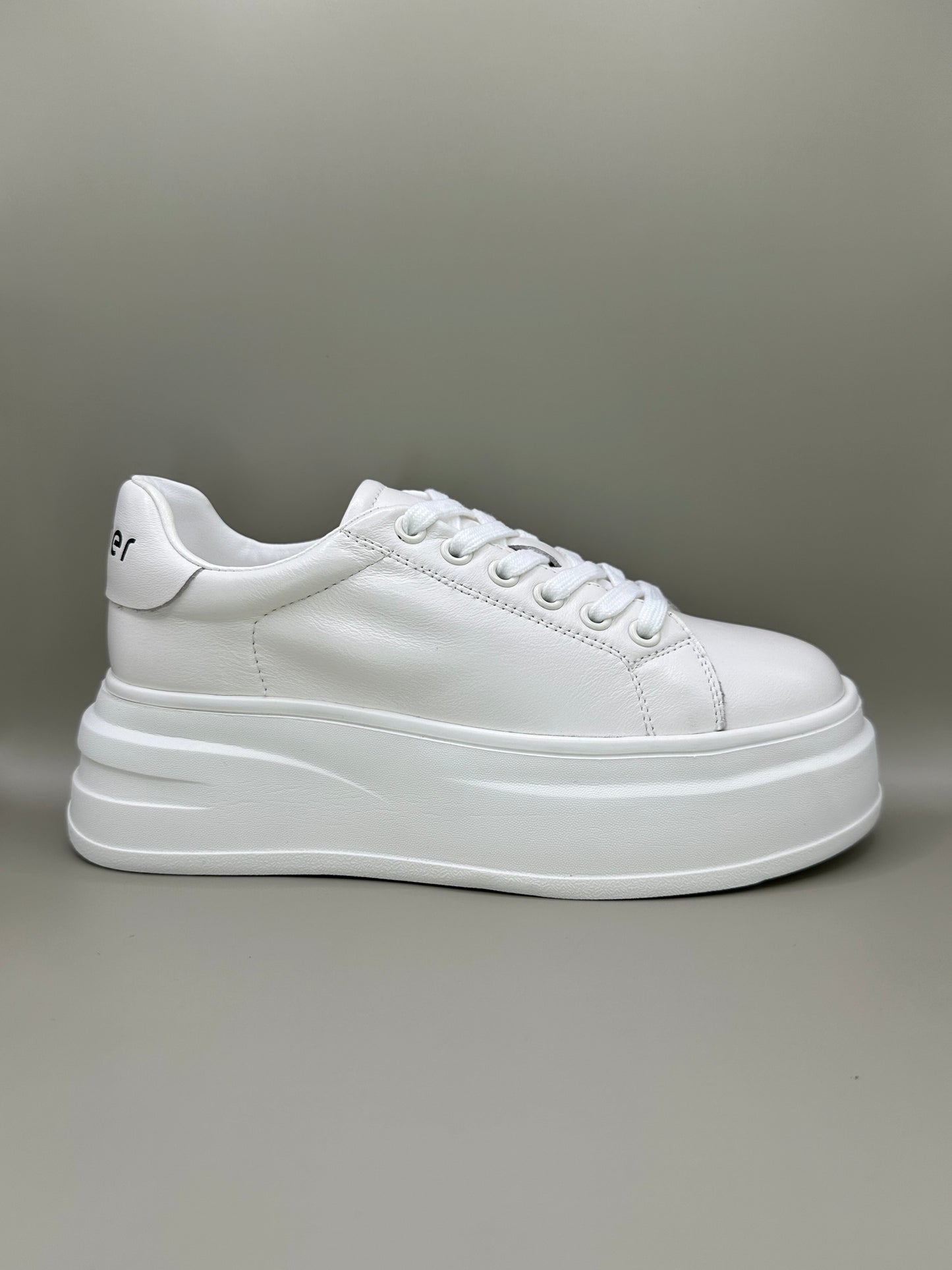 Adidaşi femei Berliner 5001-6