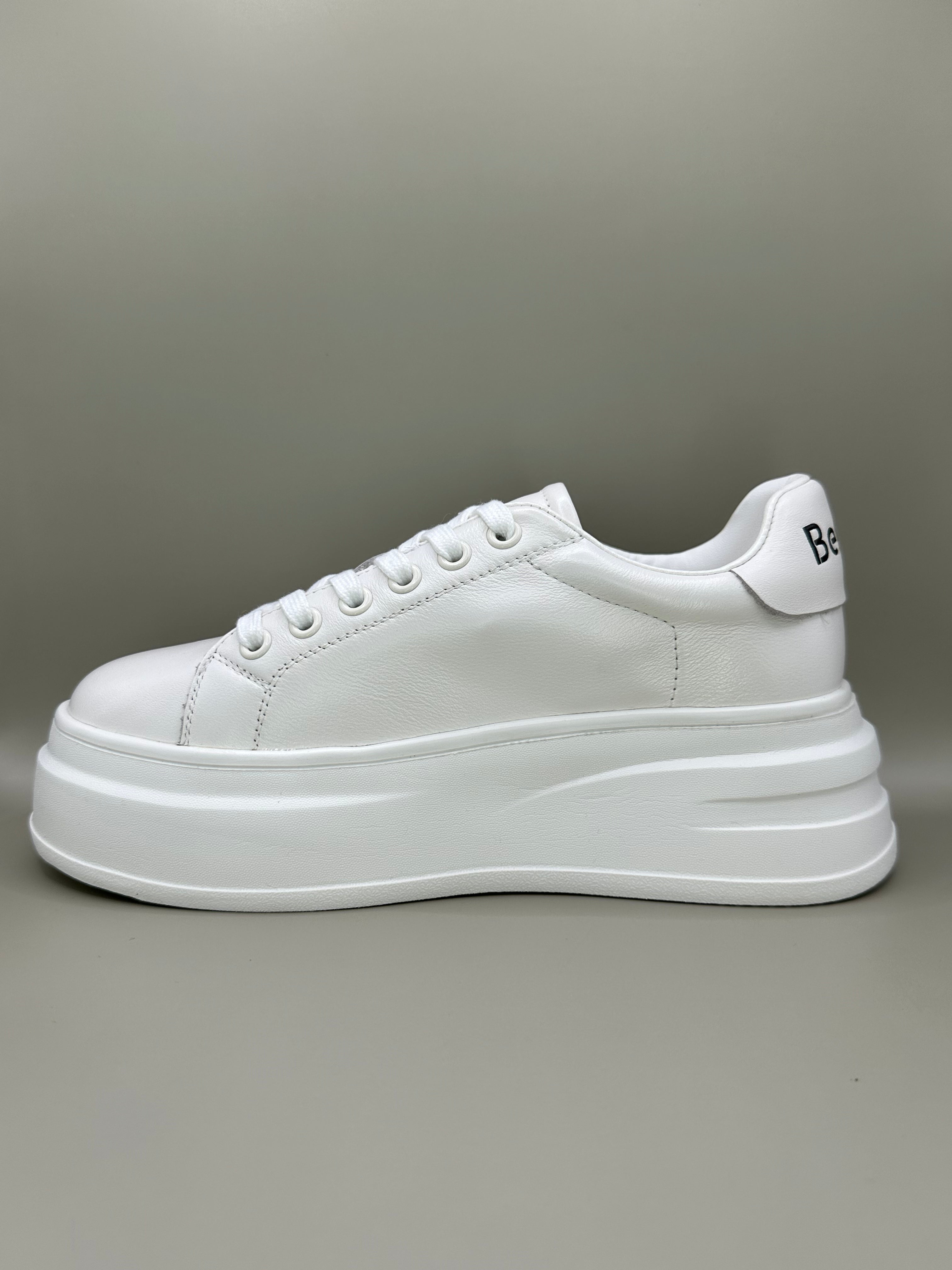 Adidaşi femei Berliner 5001-6