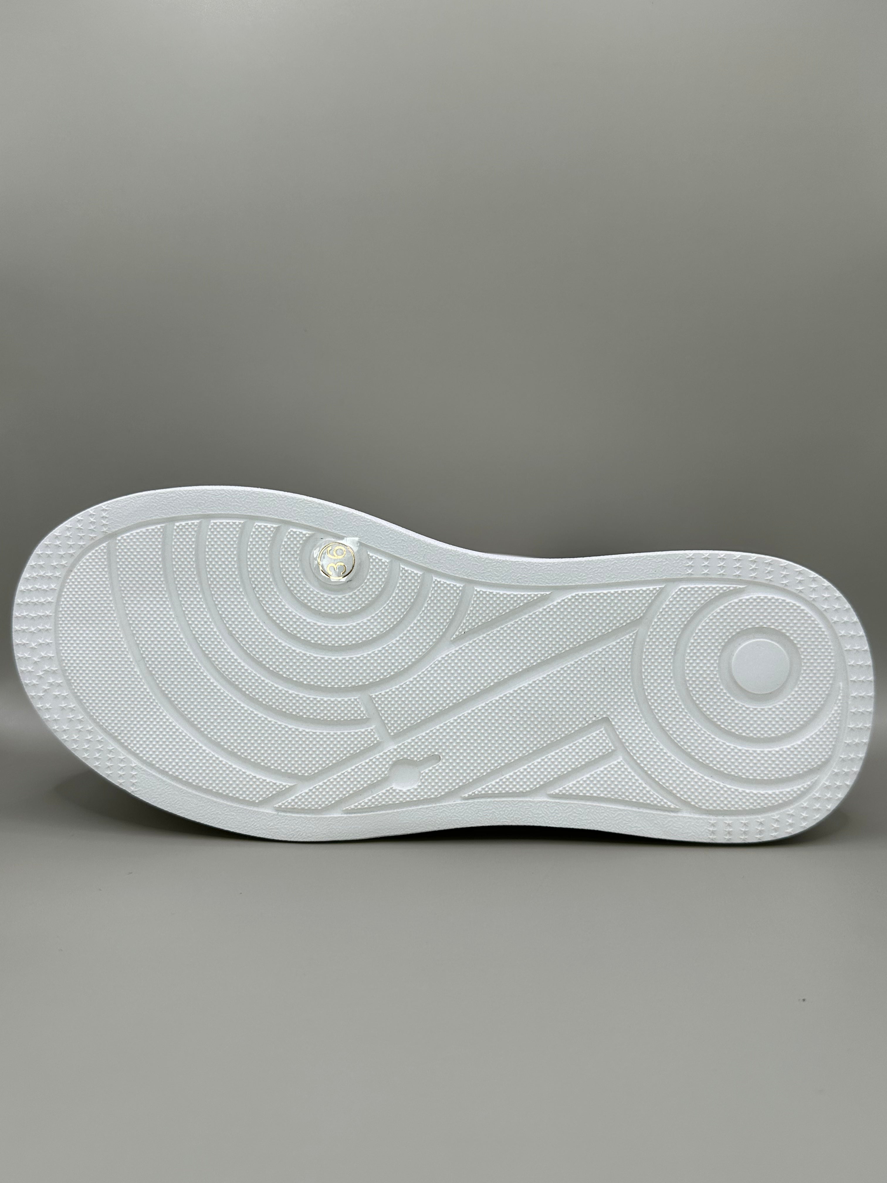 Adidaşi femei Berliner 5001-6