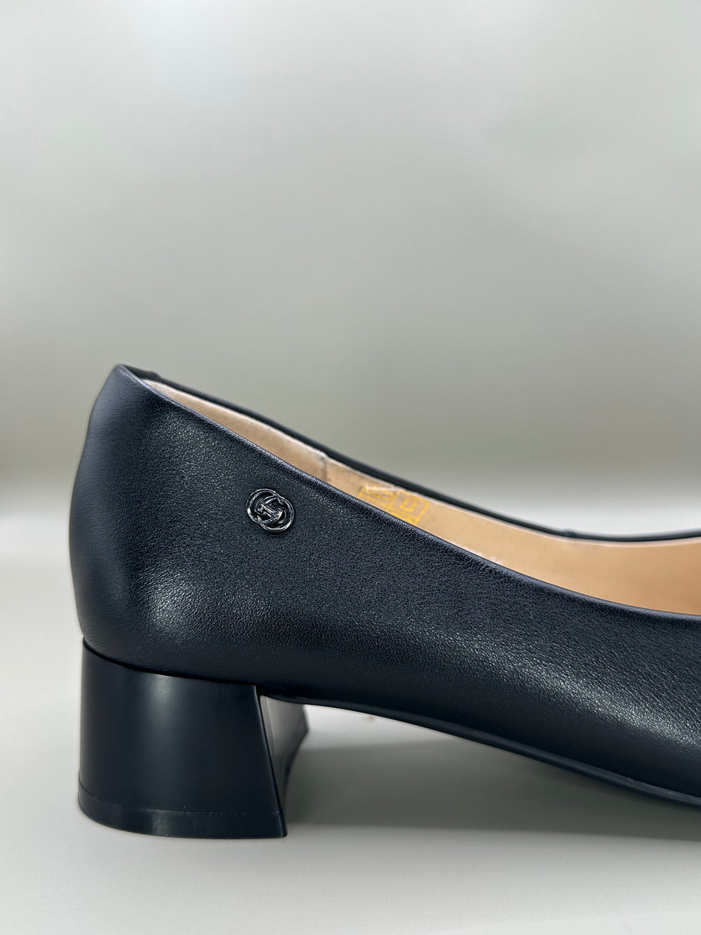 Pantofi eleganți Betina Scarpe 3V70200