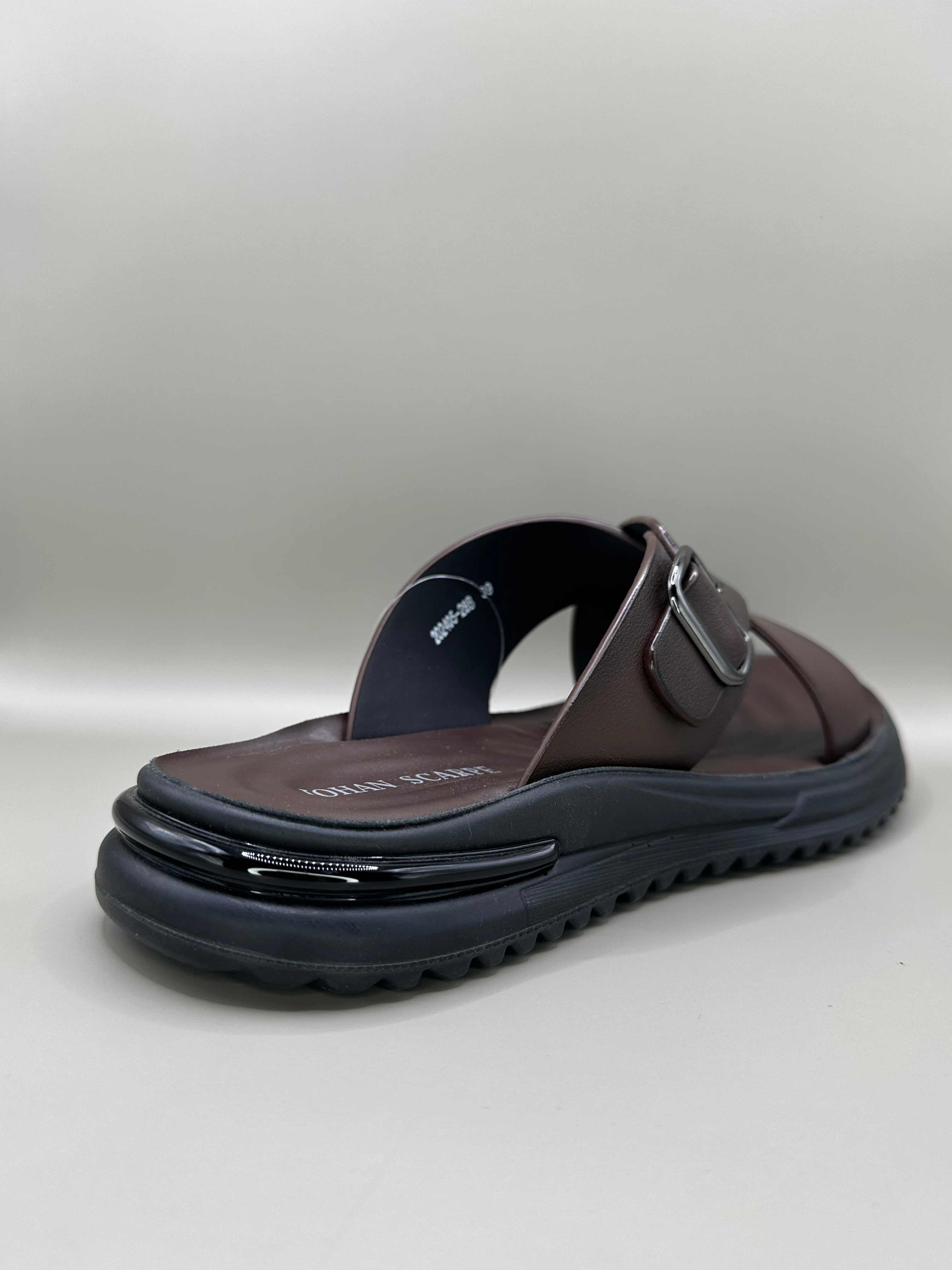 Șlapi bărbați piele naturală Johan Scarpe 202-405 Maro