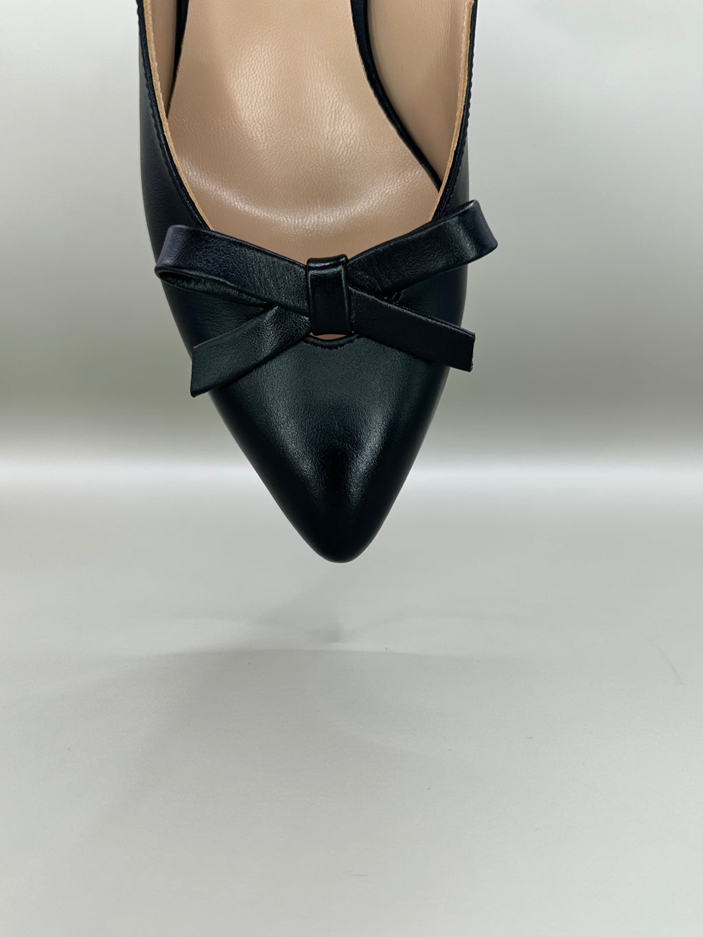 Pantofi eleganți Salamandra 801
