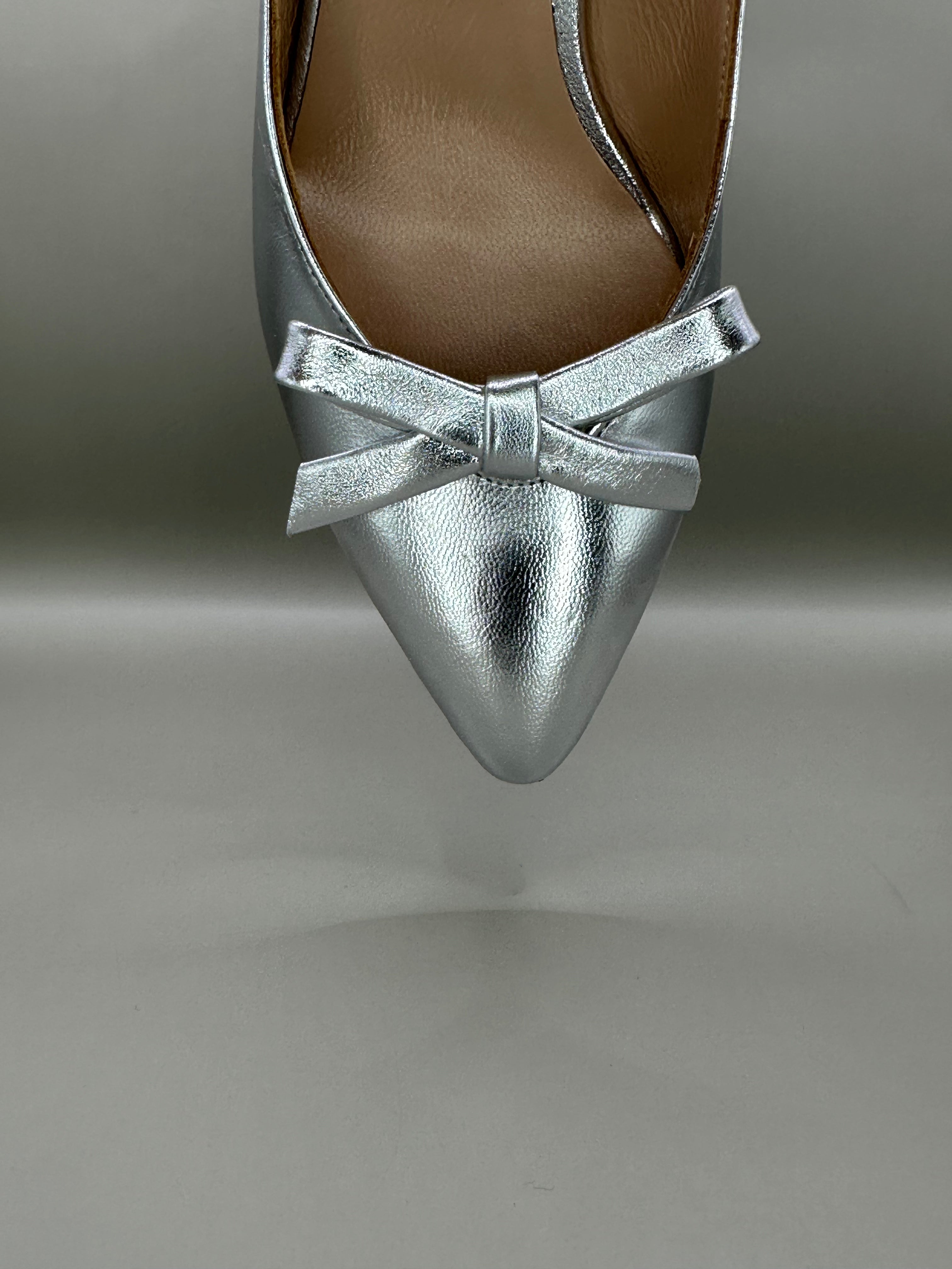 Pantofi eleganți Salamandra 801