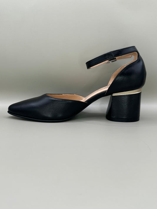 Pantofi eleganți Salamandra 800