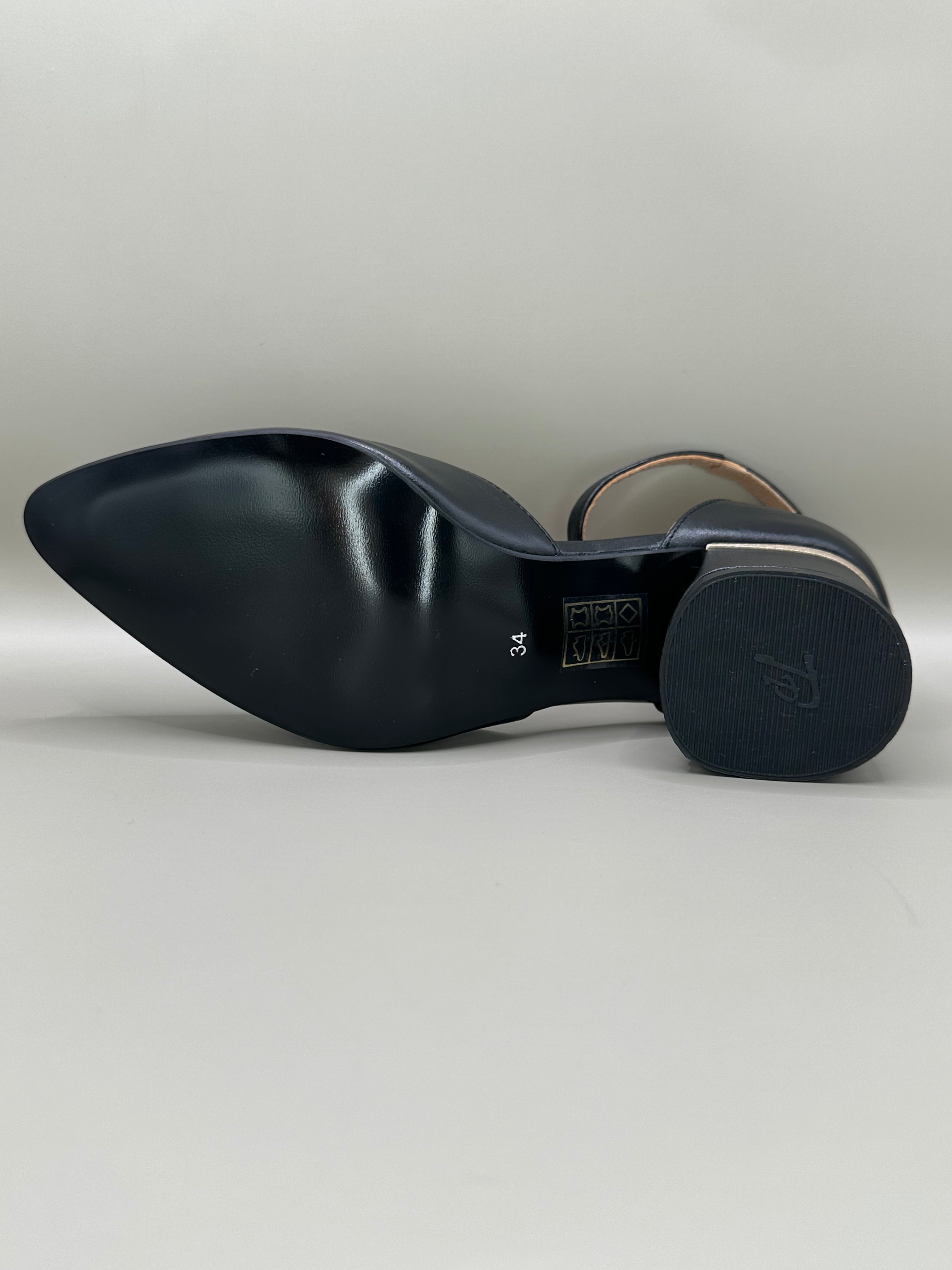 Pantofi eleganți Salamandra 800