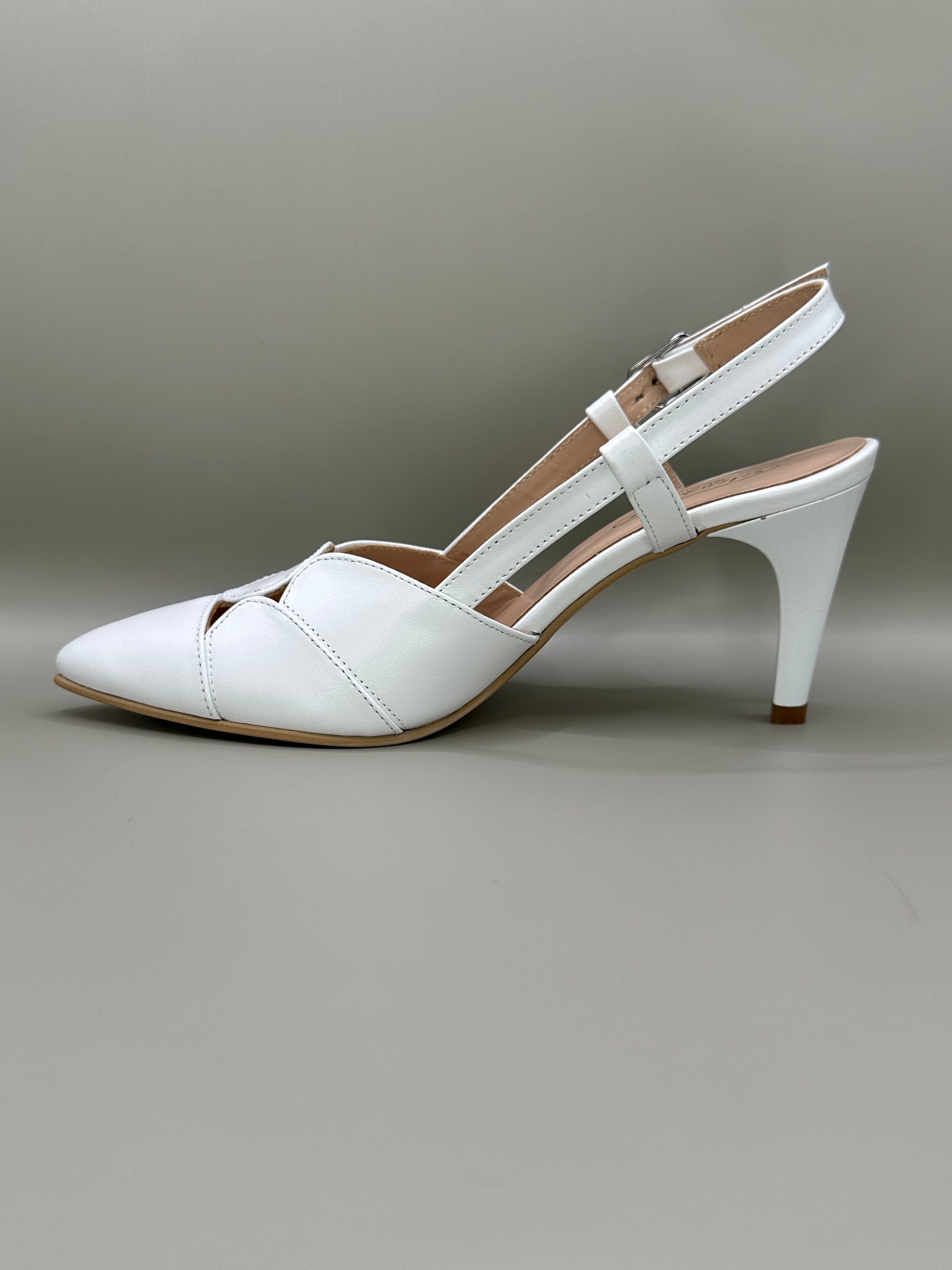Pantofi eleganți Salamandra 854