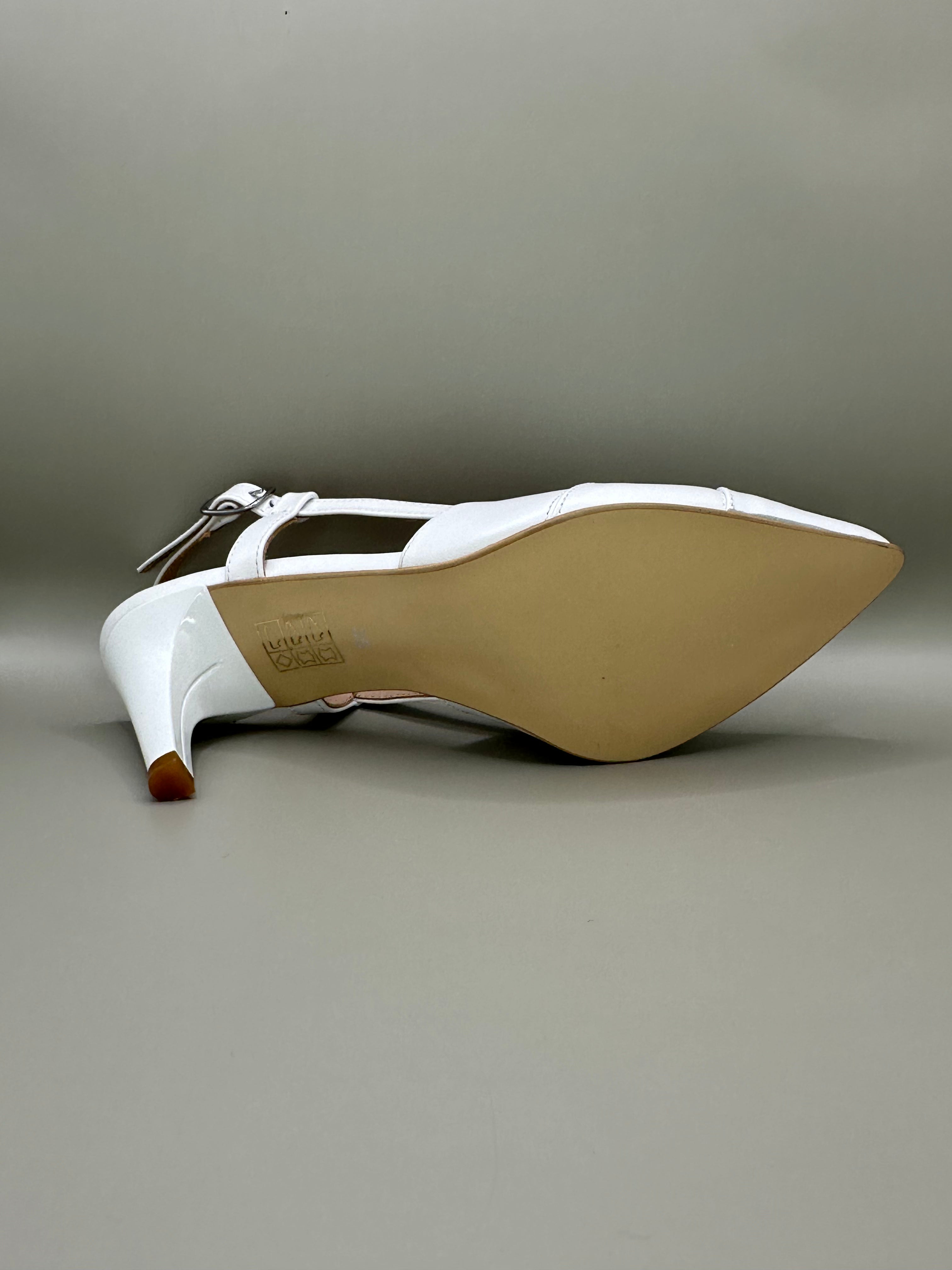 Pantofi eleganți Salamandra 854