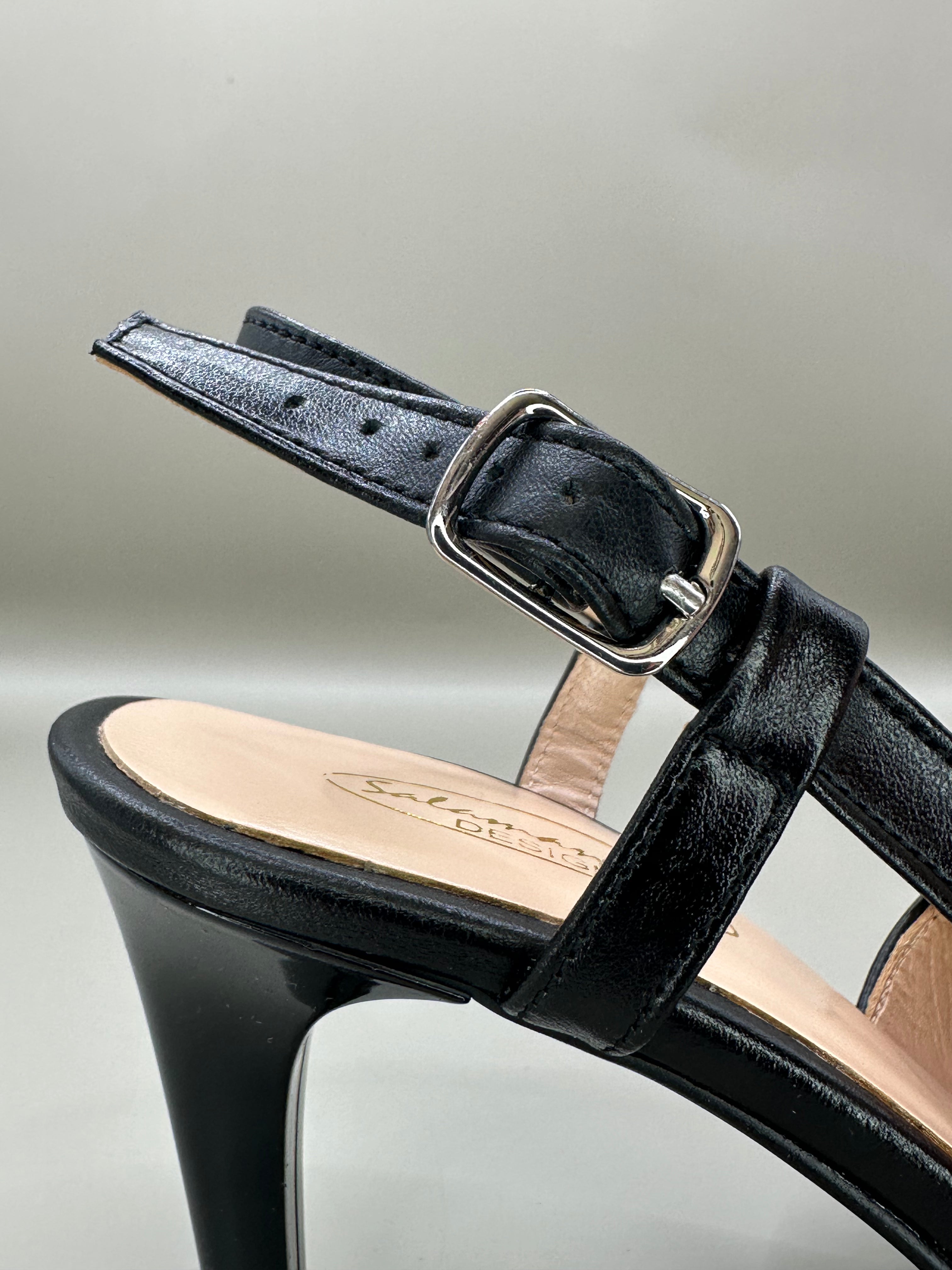 Pantofi eleganți Salamandra 854