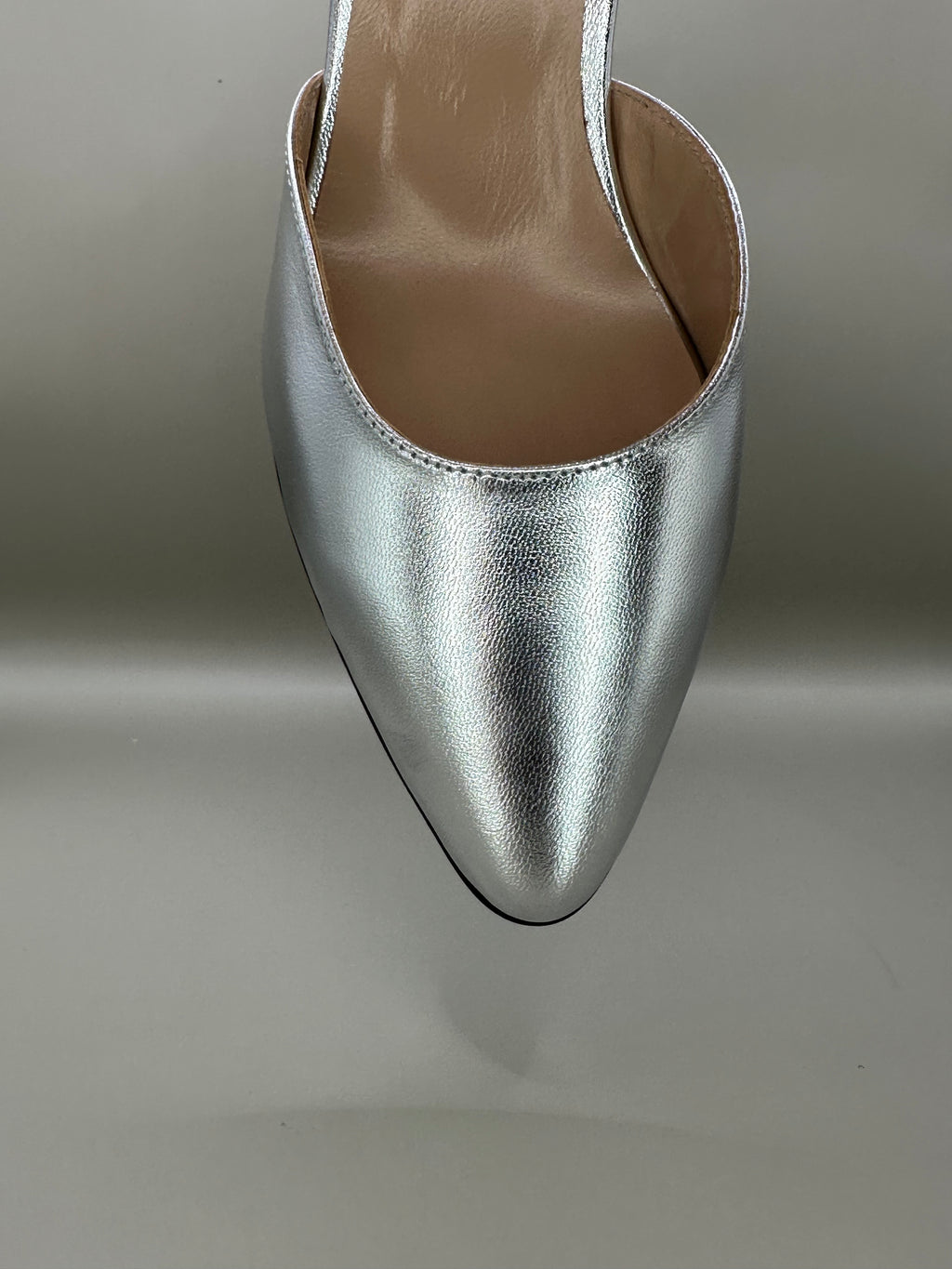 Pantofi eleganți Salamandra 800