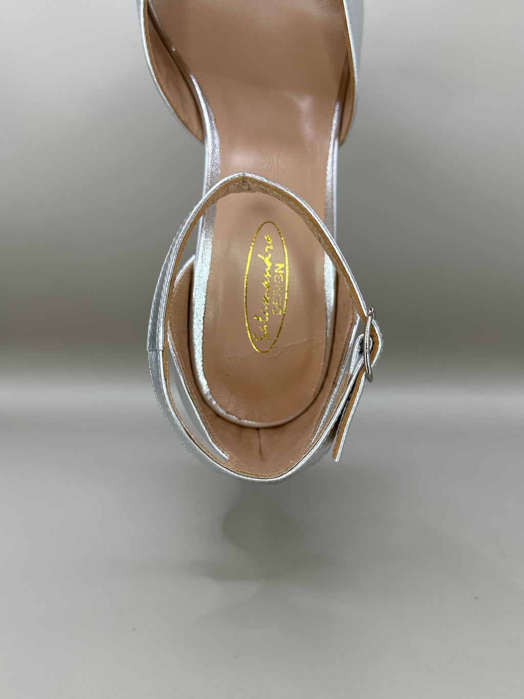 Pantofi eleganți Salamandra 800