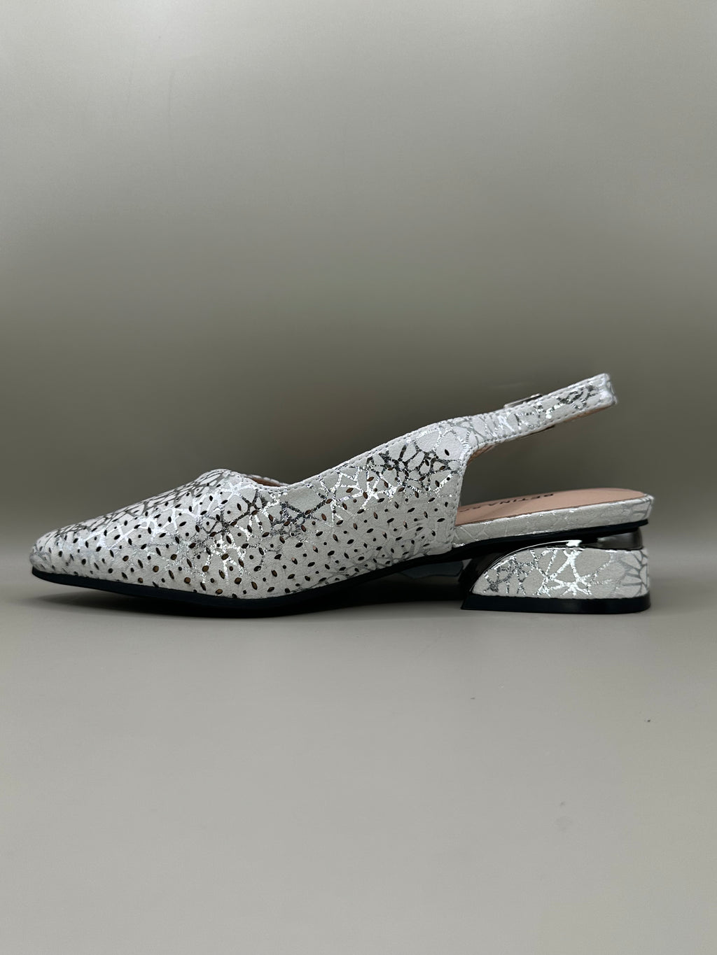 Pantofi eleganți decupați in spate Betina Scarpe 33205