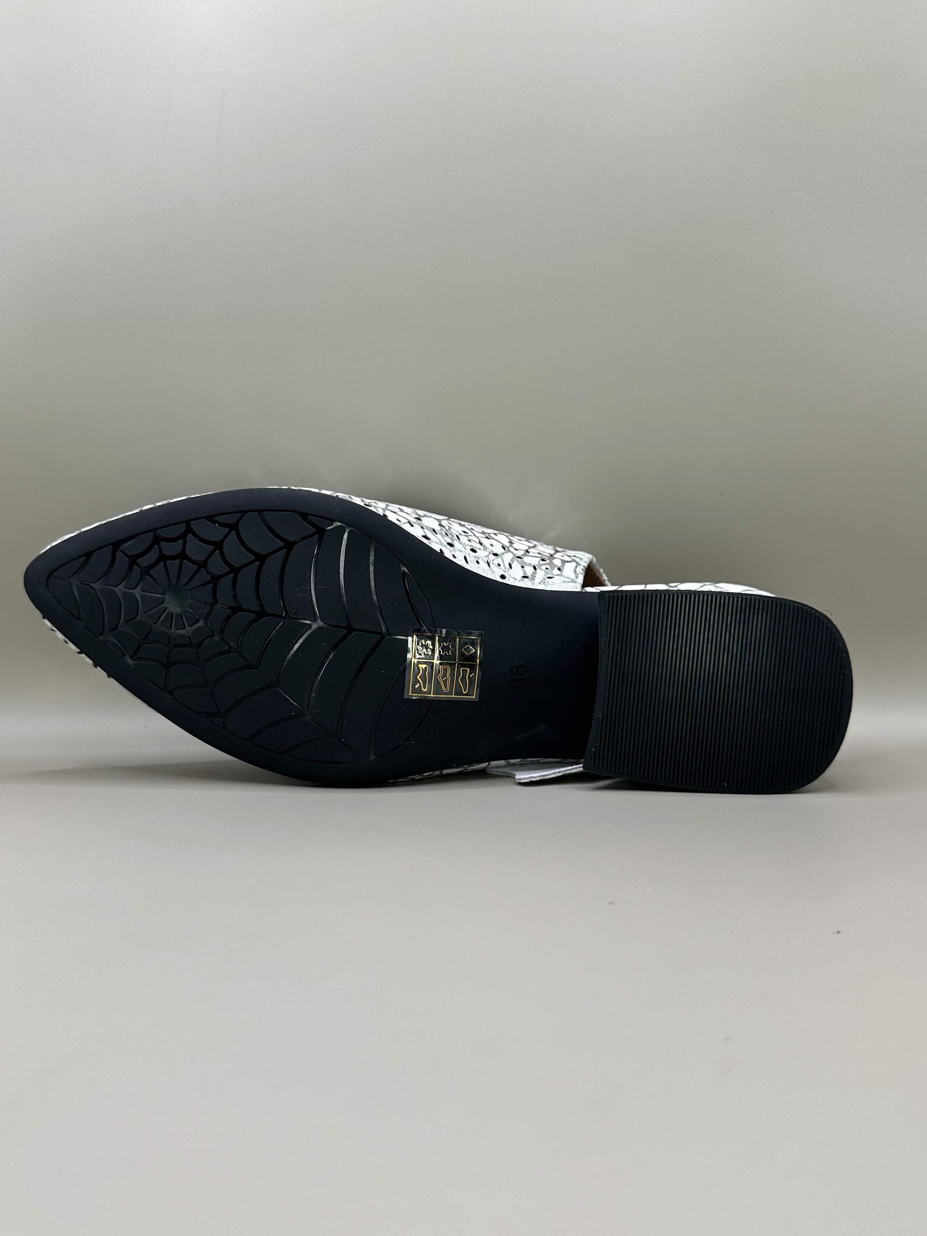 Pantofi eleganți decupați in spate Betina Scarpe 33205