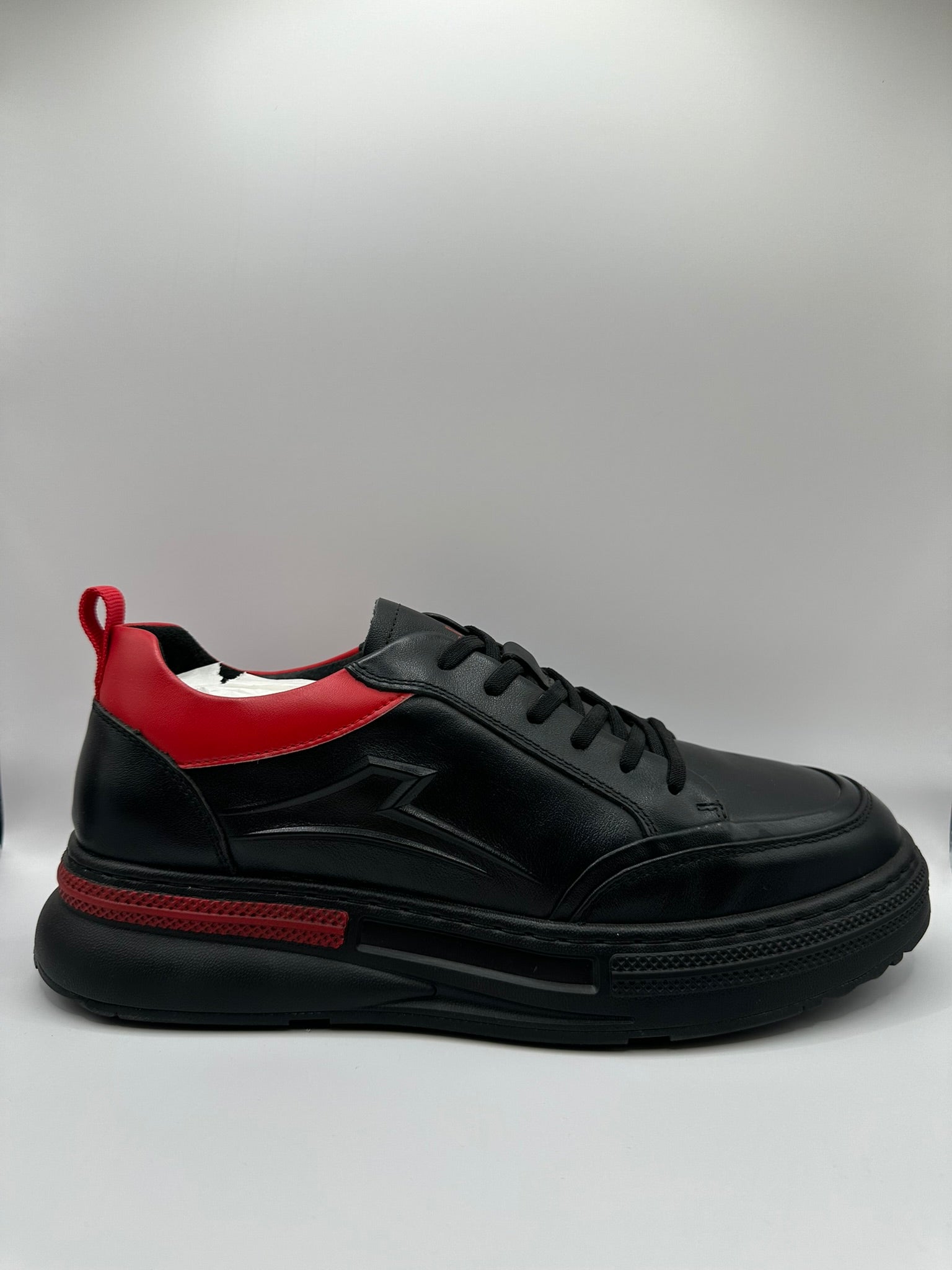 Adidasi Johan Scarpe