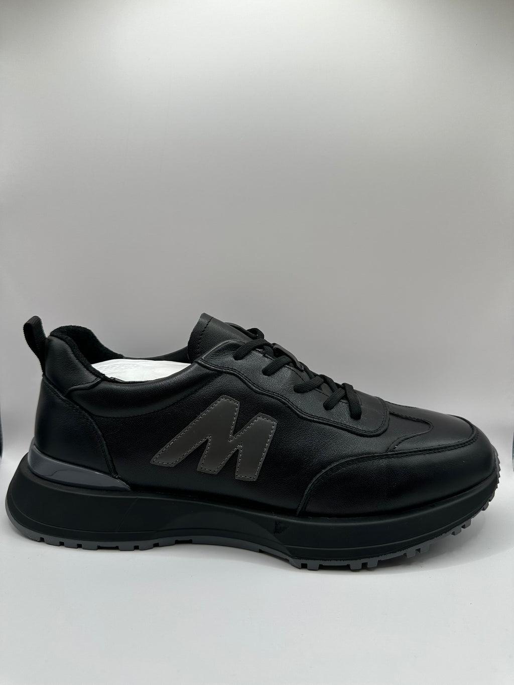 Adidasi Johan Scarpe