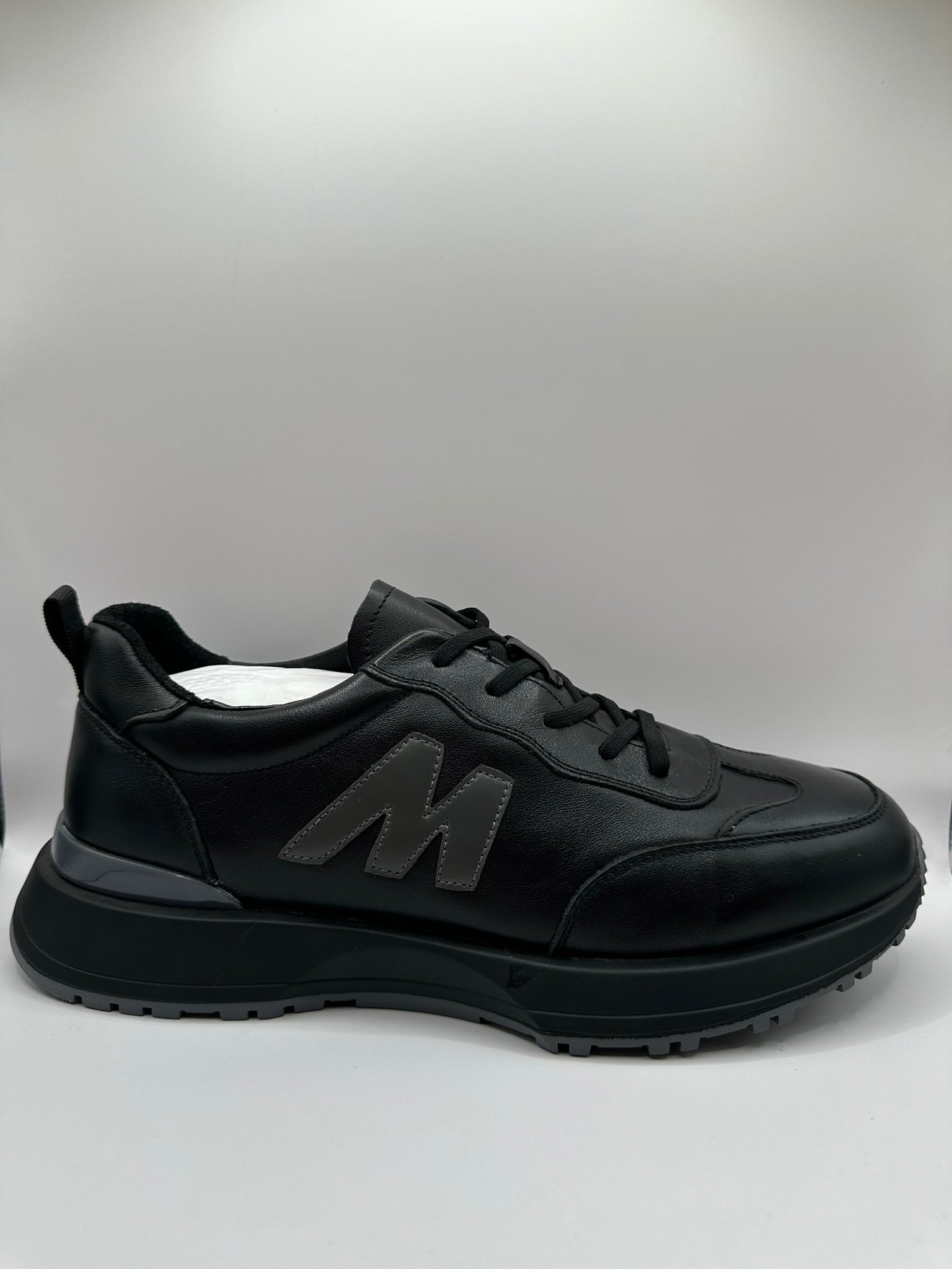 Adidasi Johan Scarpe