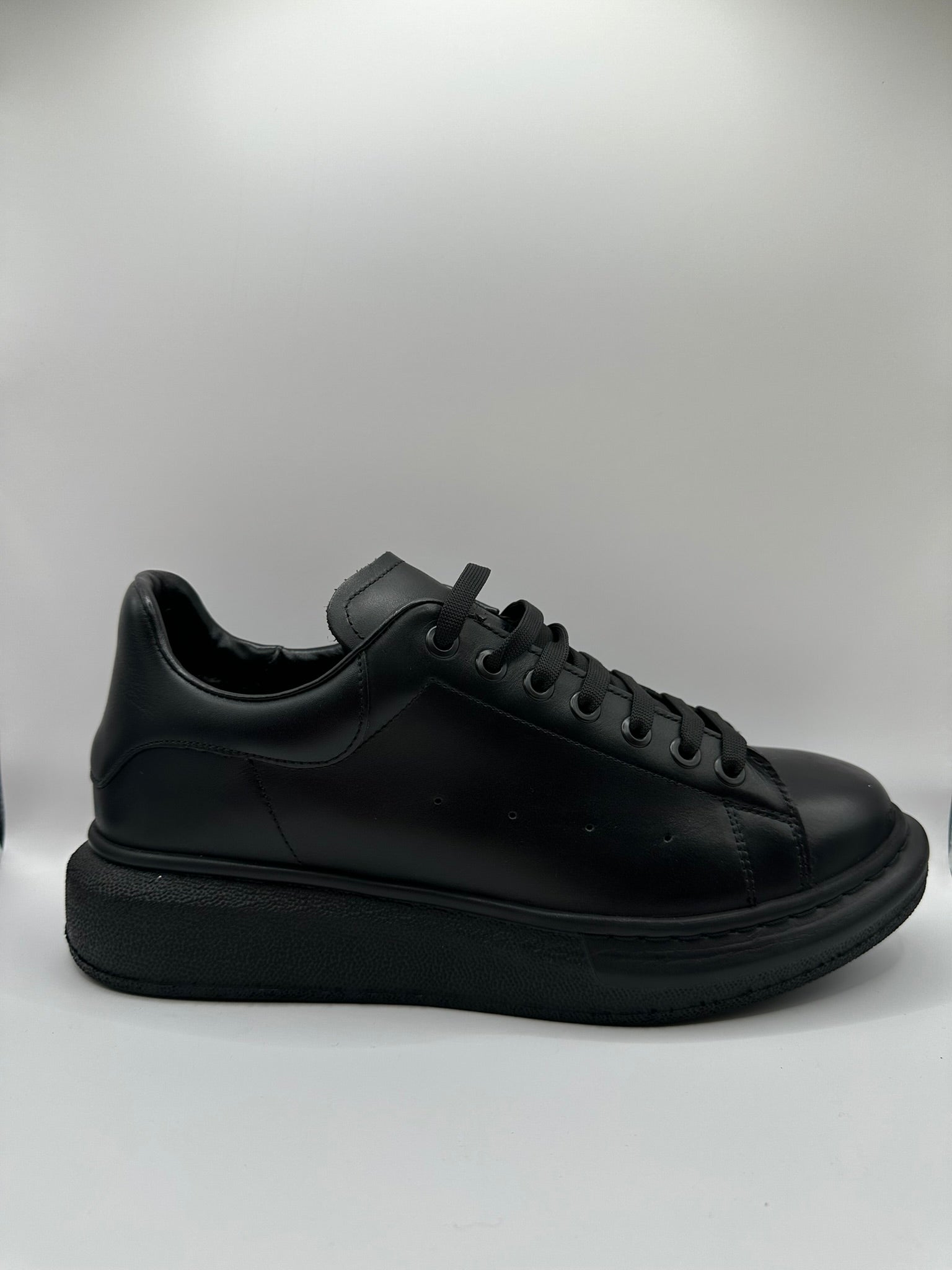 Adidasi Barbati Nevalis