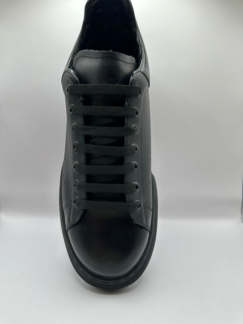 Adidasi Barbati Nevalis