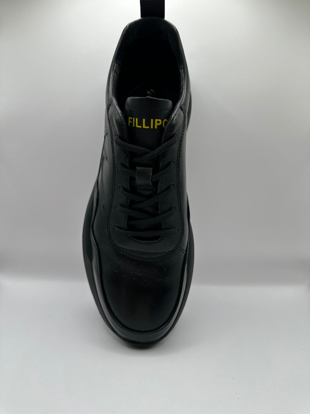 Adidasi Barbati Johan Scarpe