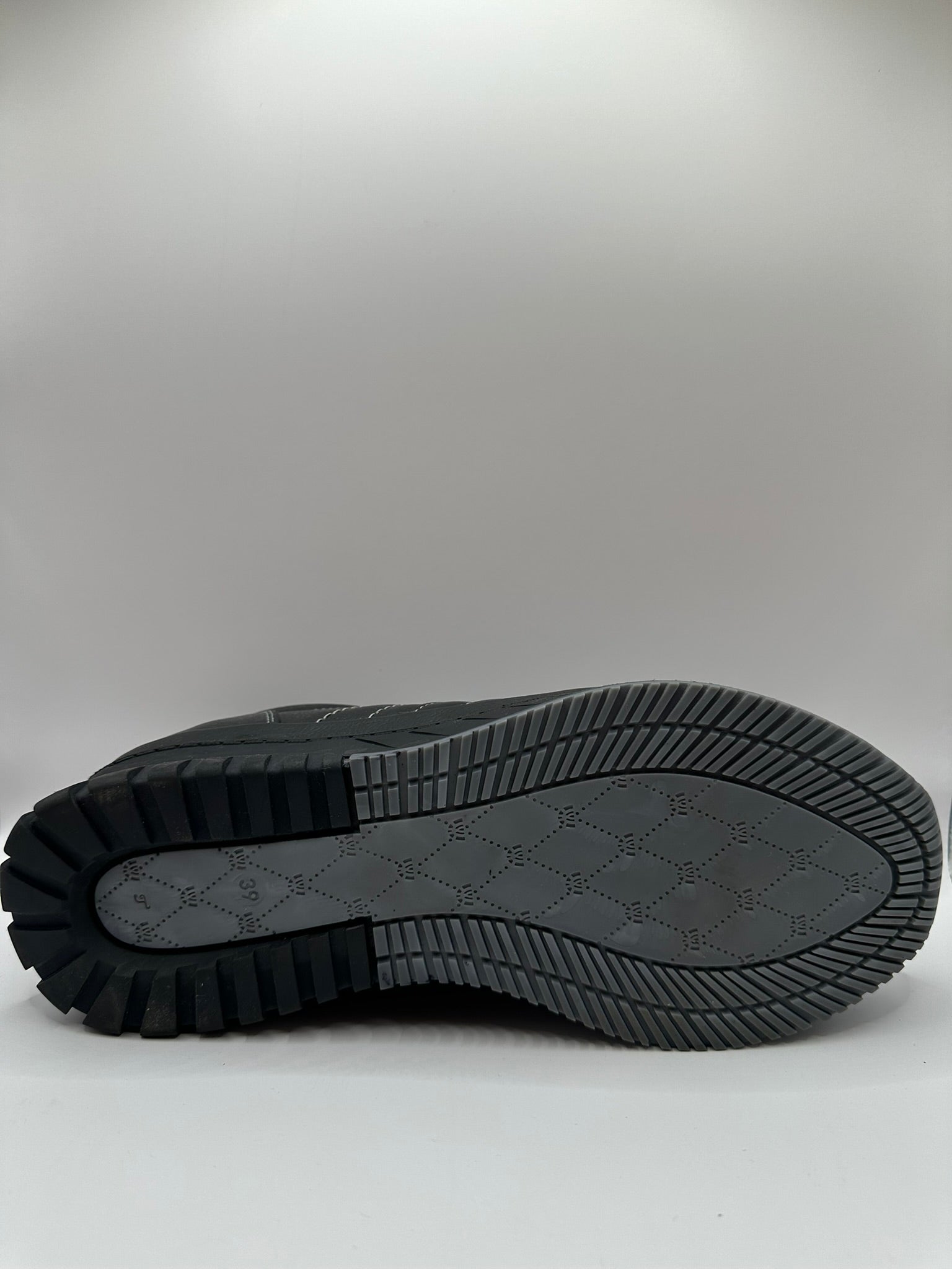 Adidasi Barbati Nicolis 2058