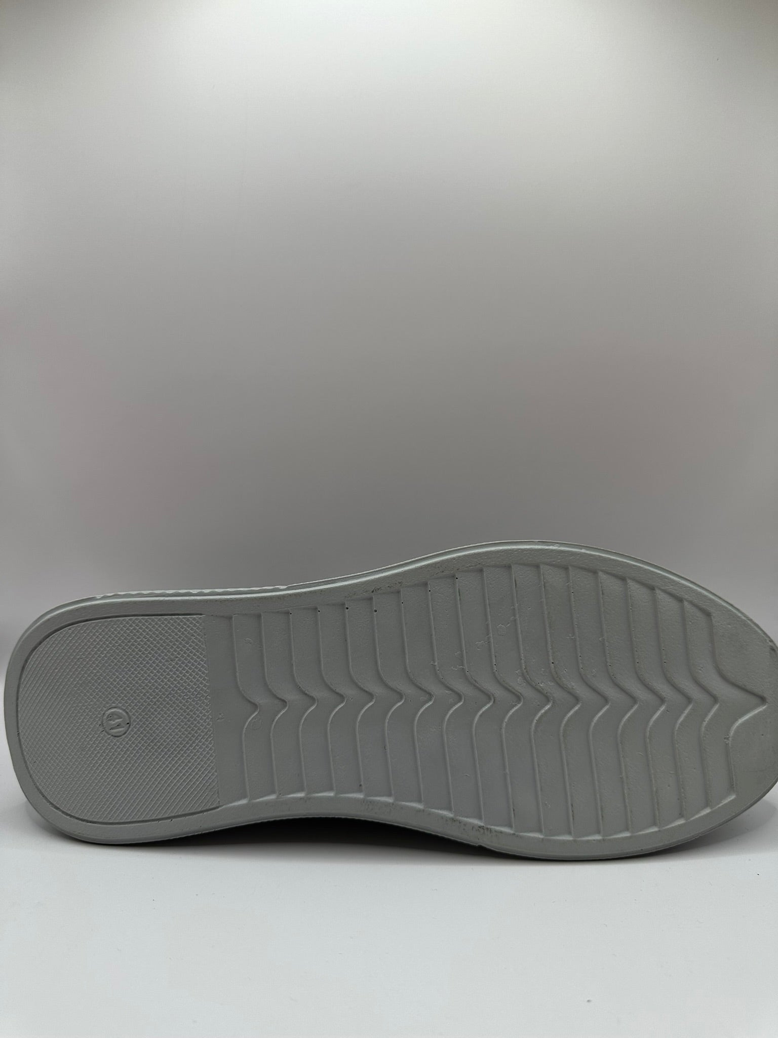 Adidasi Barbati Kelik