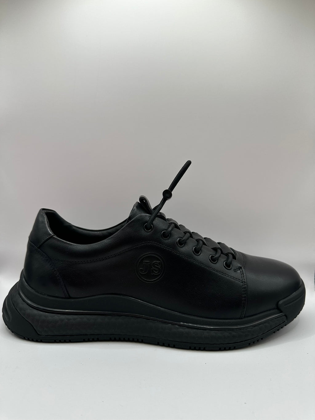 Adidasi Barbati Johan Scarpe