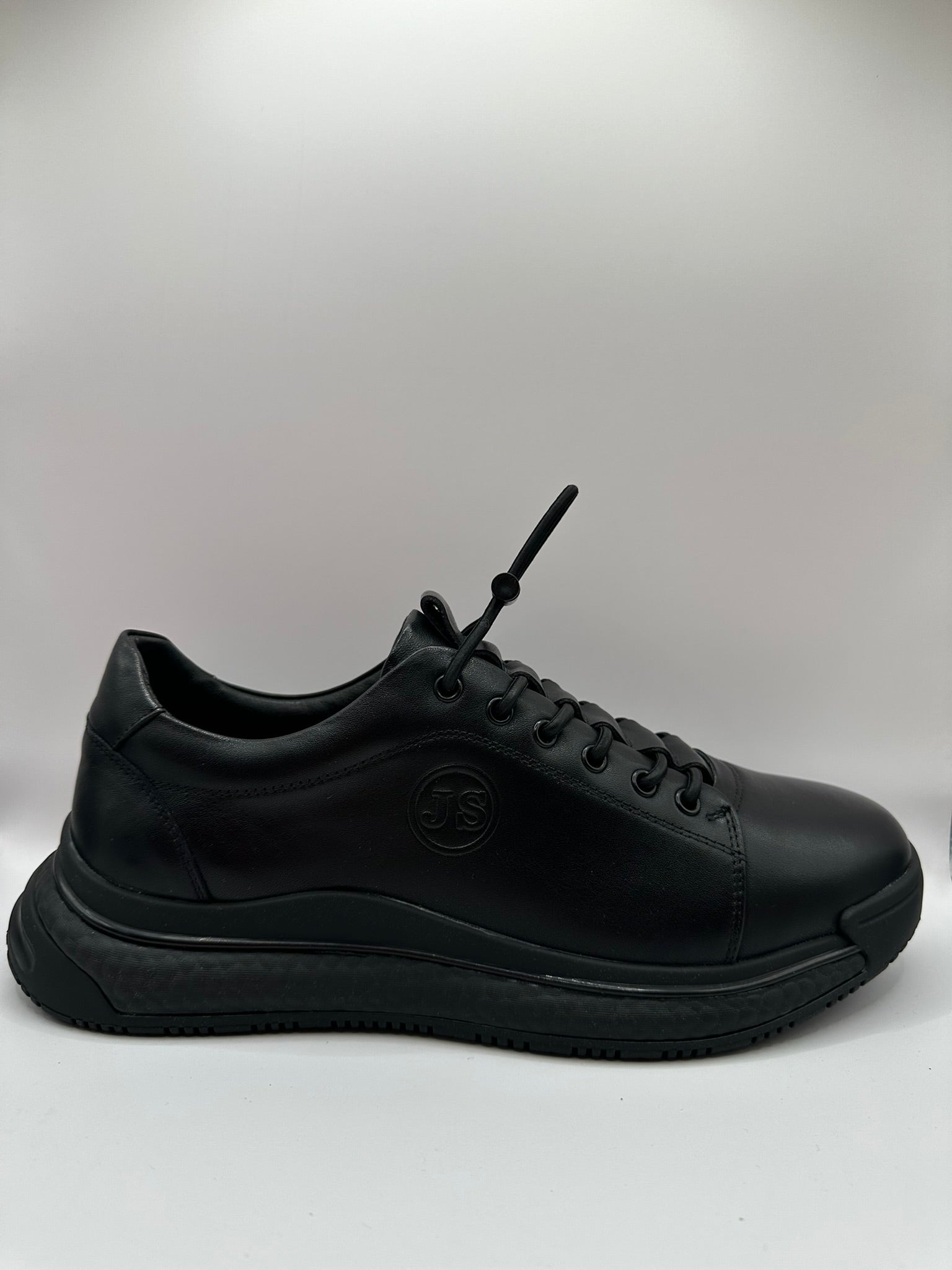 Adidasi Barbati Johan Scarpe