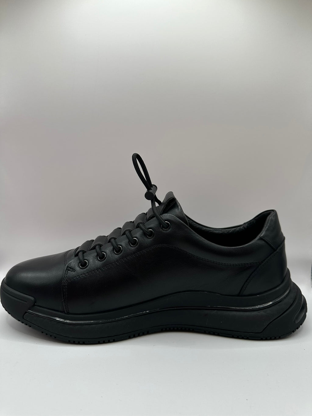 Adidasi Barbati Johan Scarpe