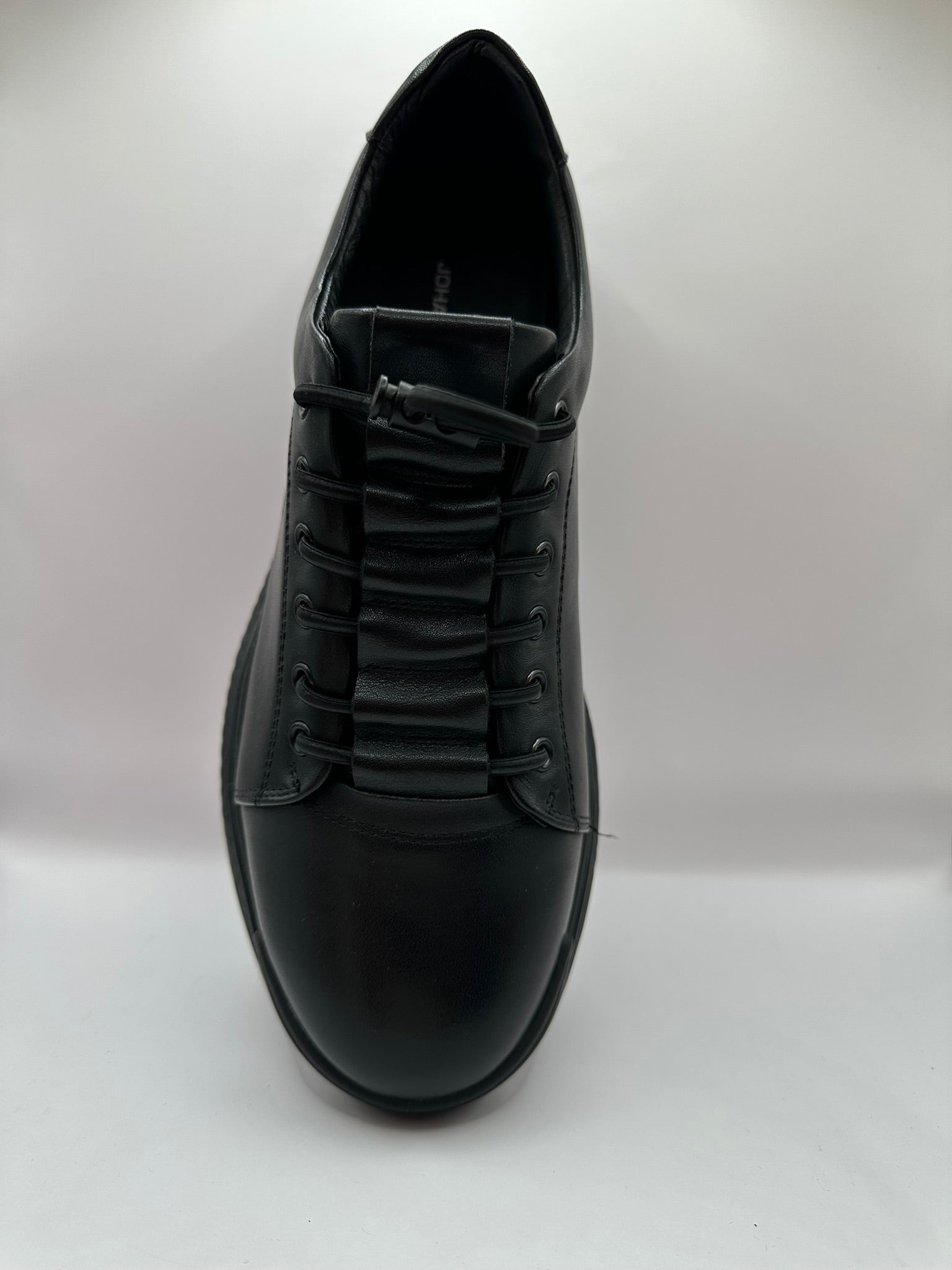 Adidasi Barbati Johan Scarpe