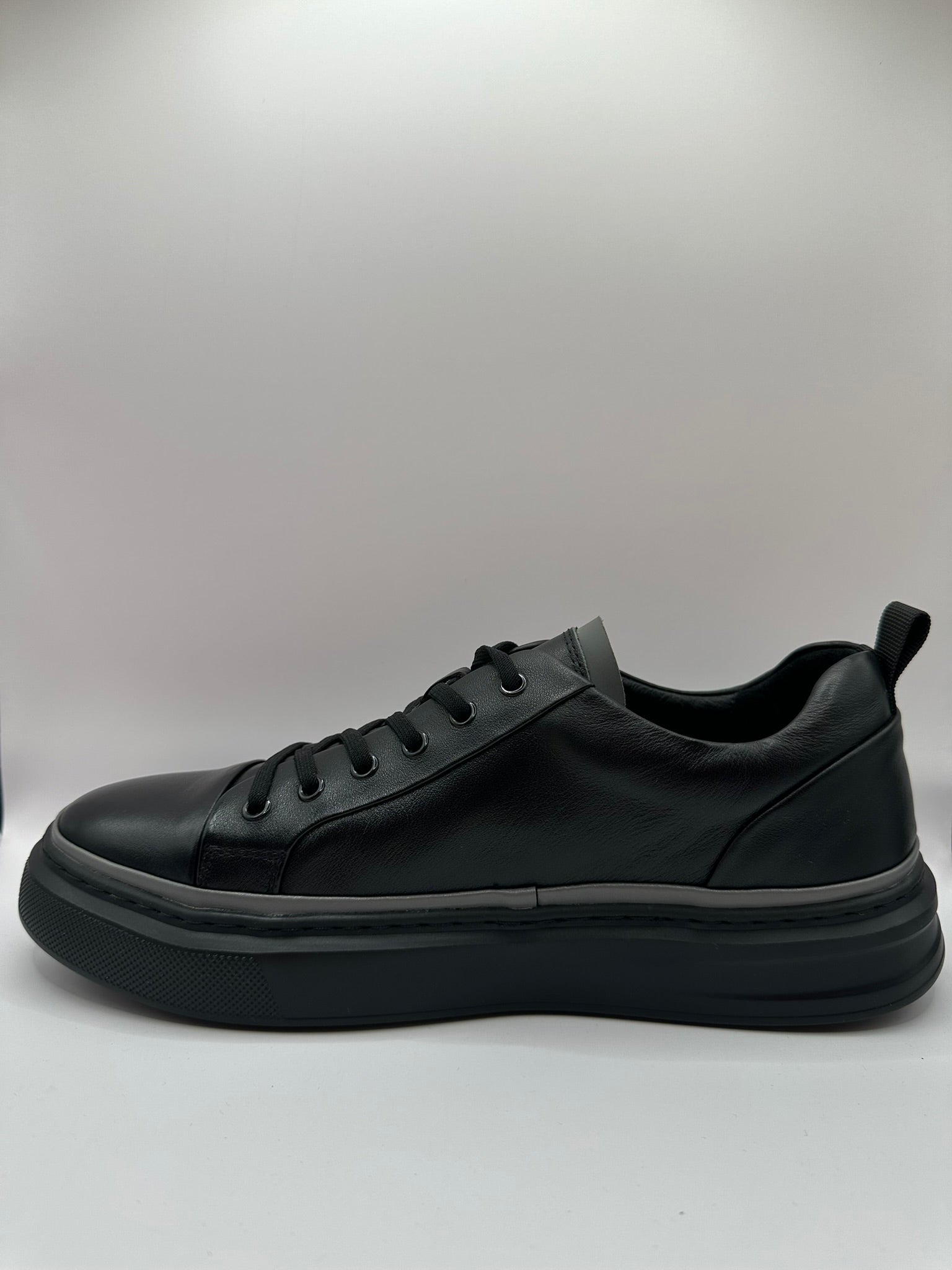 Adidasi Johan Skarpe