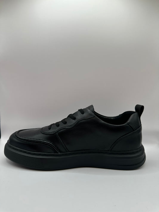 Adidasi Johan Scarpe