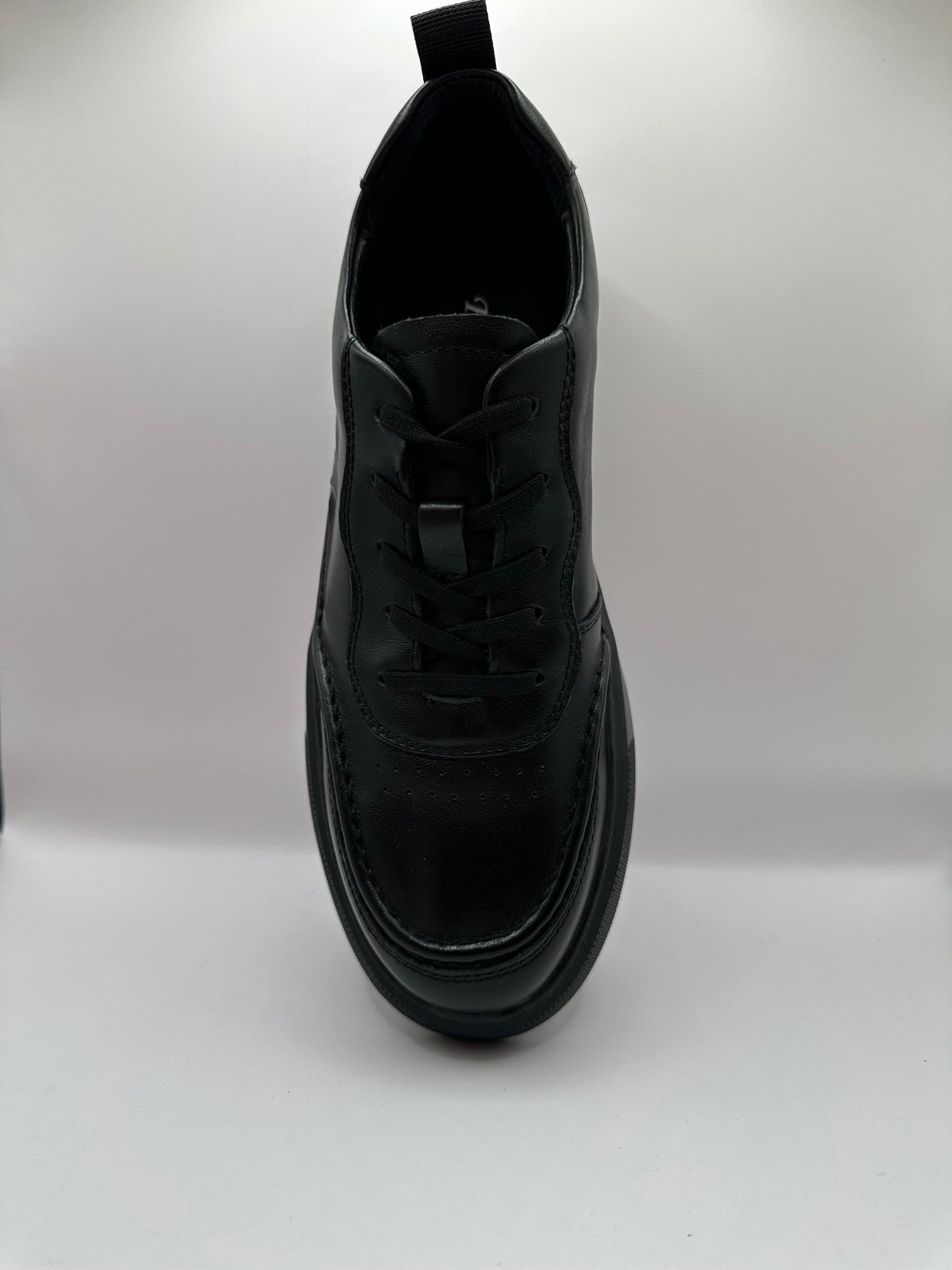 Adidasi Johan Scarpe